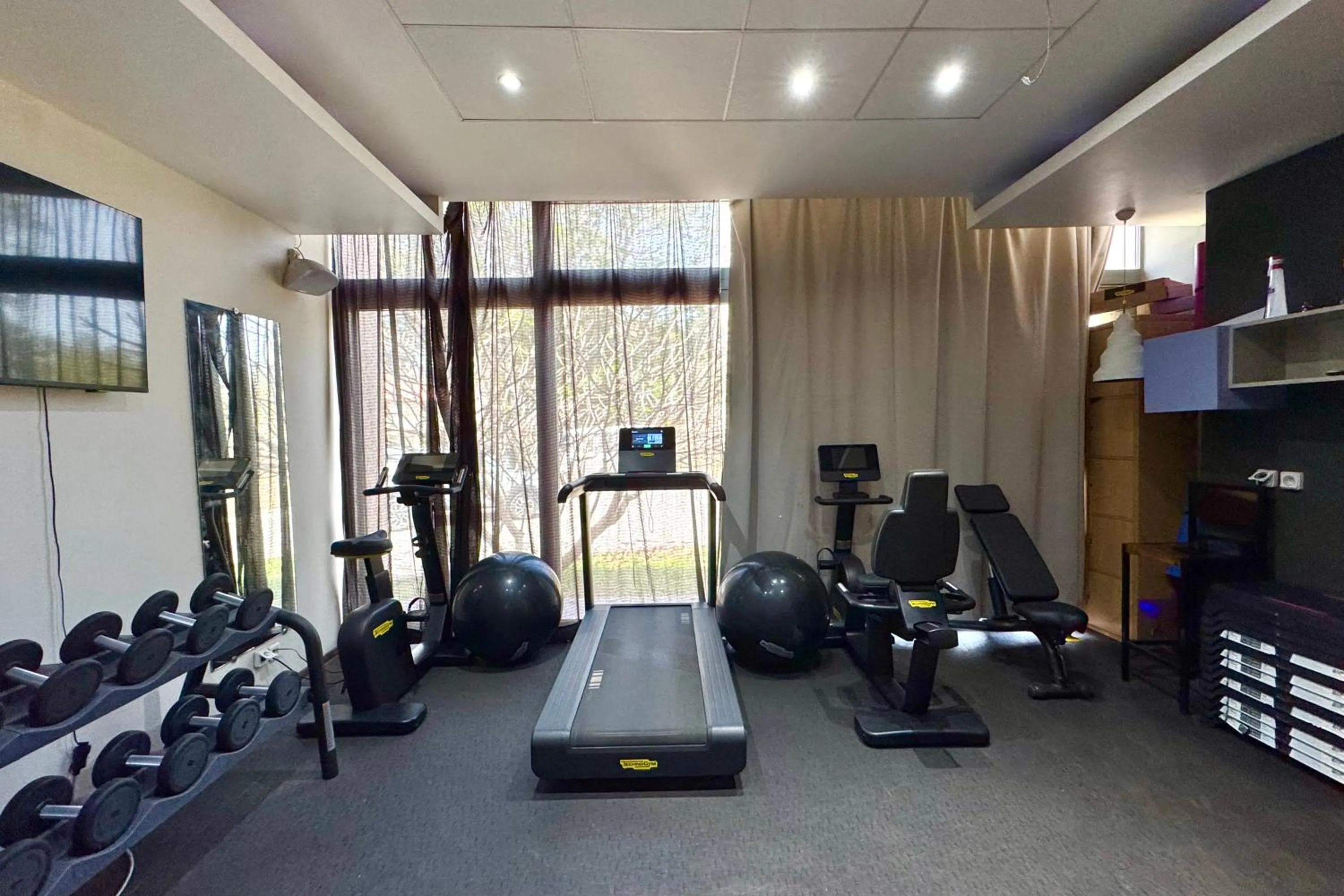 Sports in Novotel Dakar