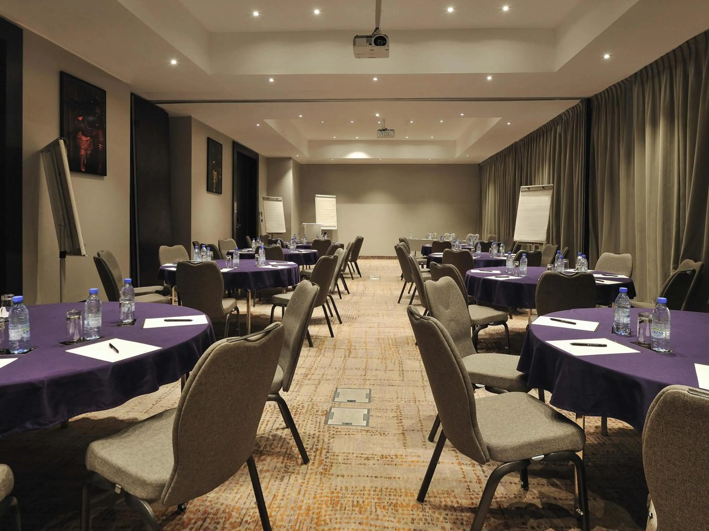 Meeting/conference room in Pullman Dakar Teranga