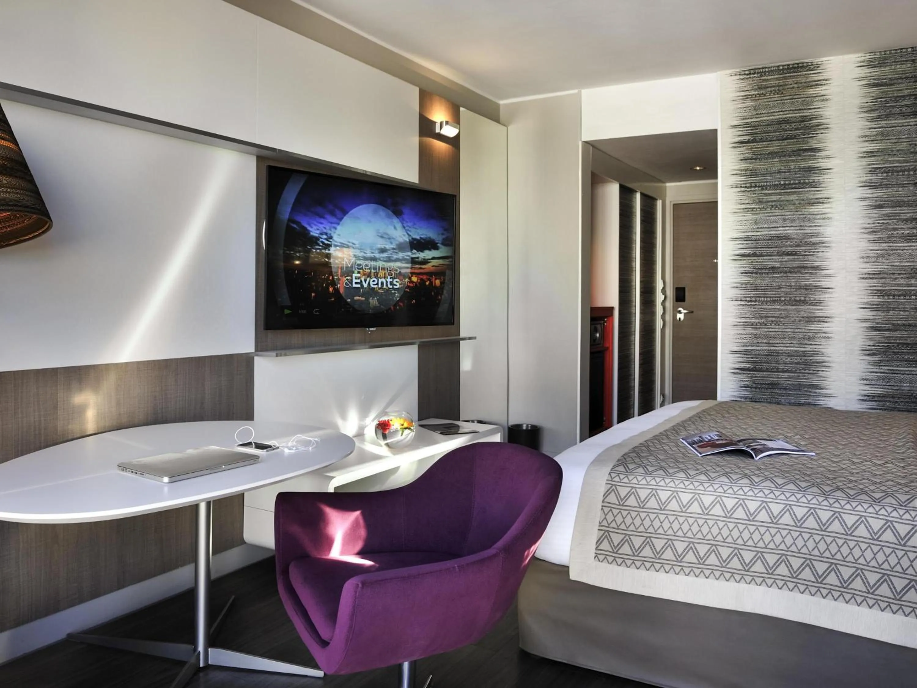 Bedroom, Bed in Pullman Dakar Teranga