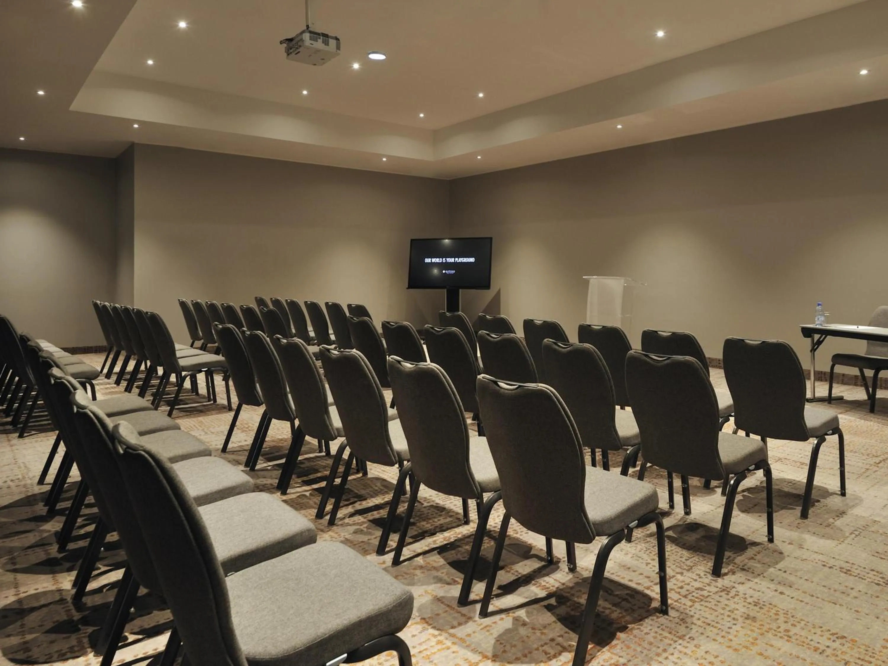 Meeting/conference room in Pullman Dakar Teranga