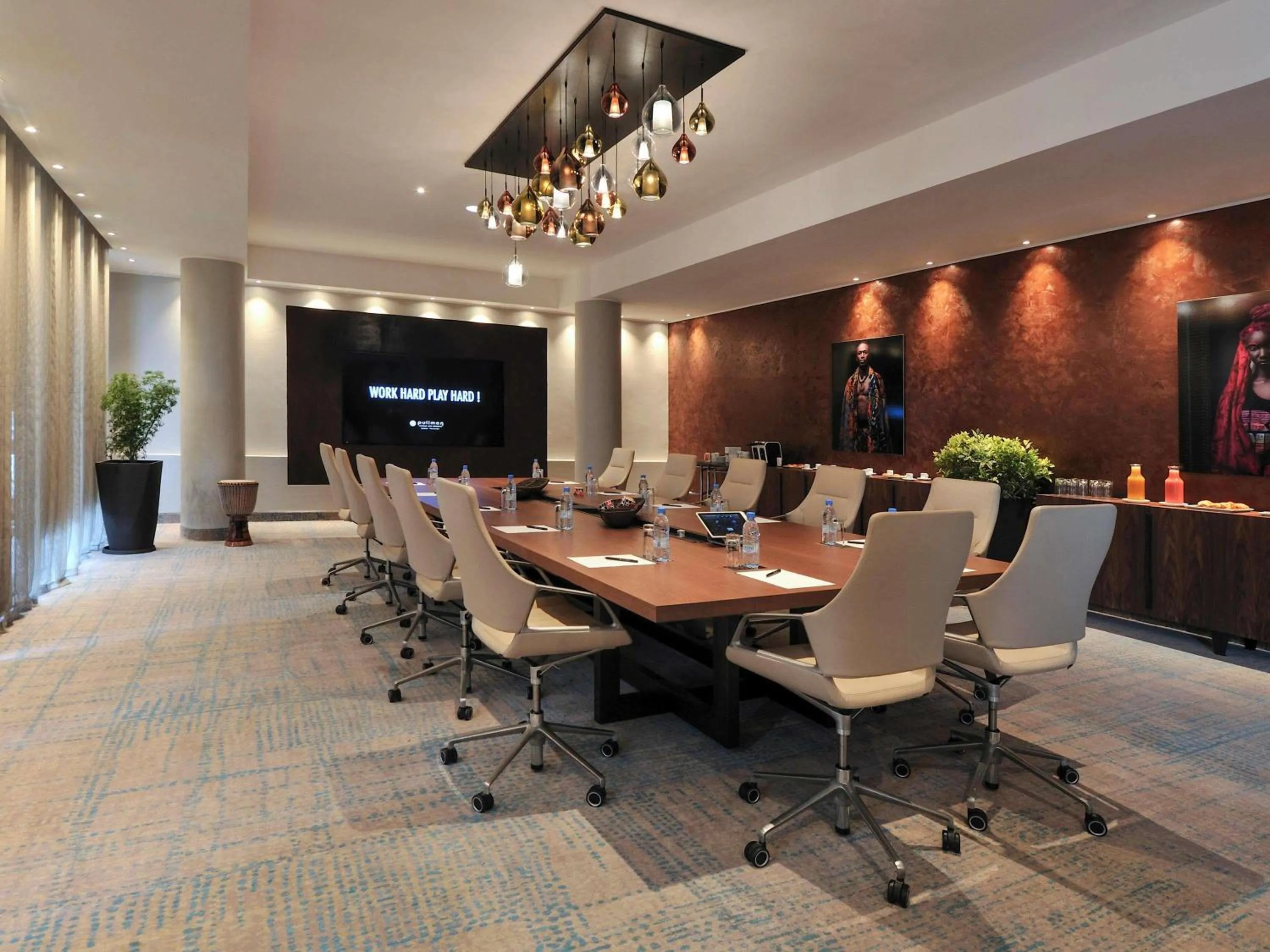 Meeting/conference room in Pullman Dakar Teranga