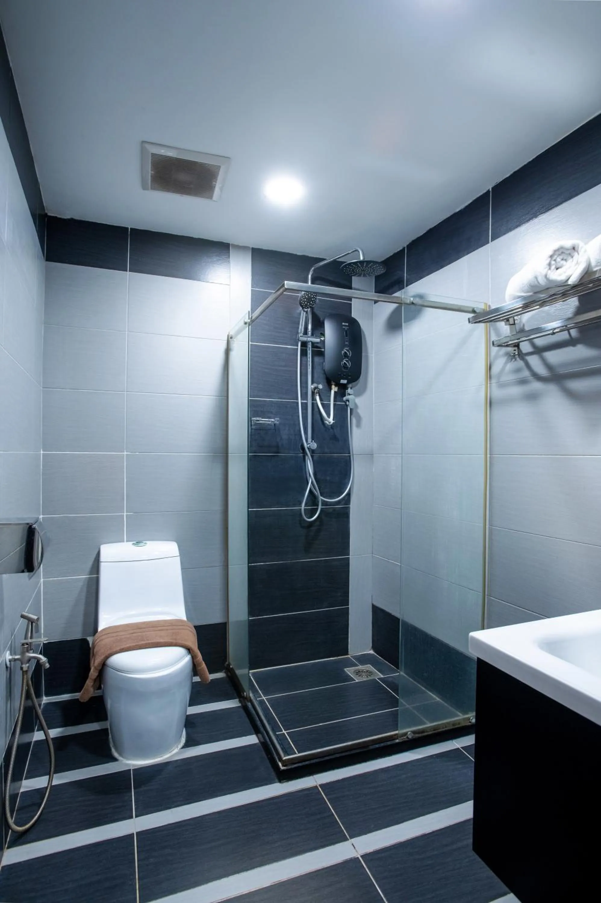 Toilet in Raissa Boutique Hotel