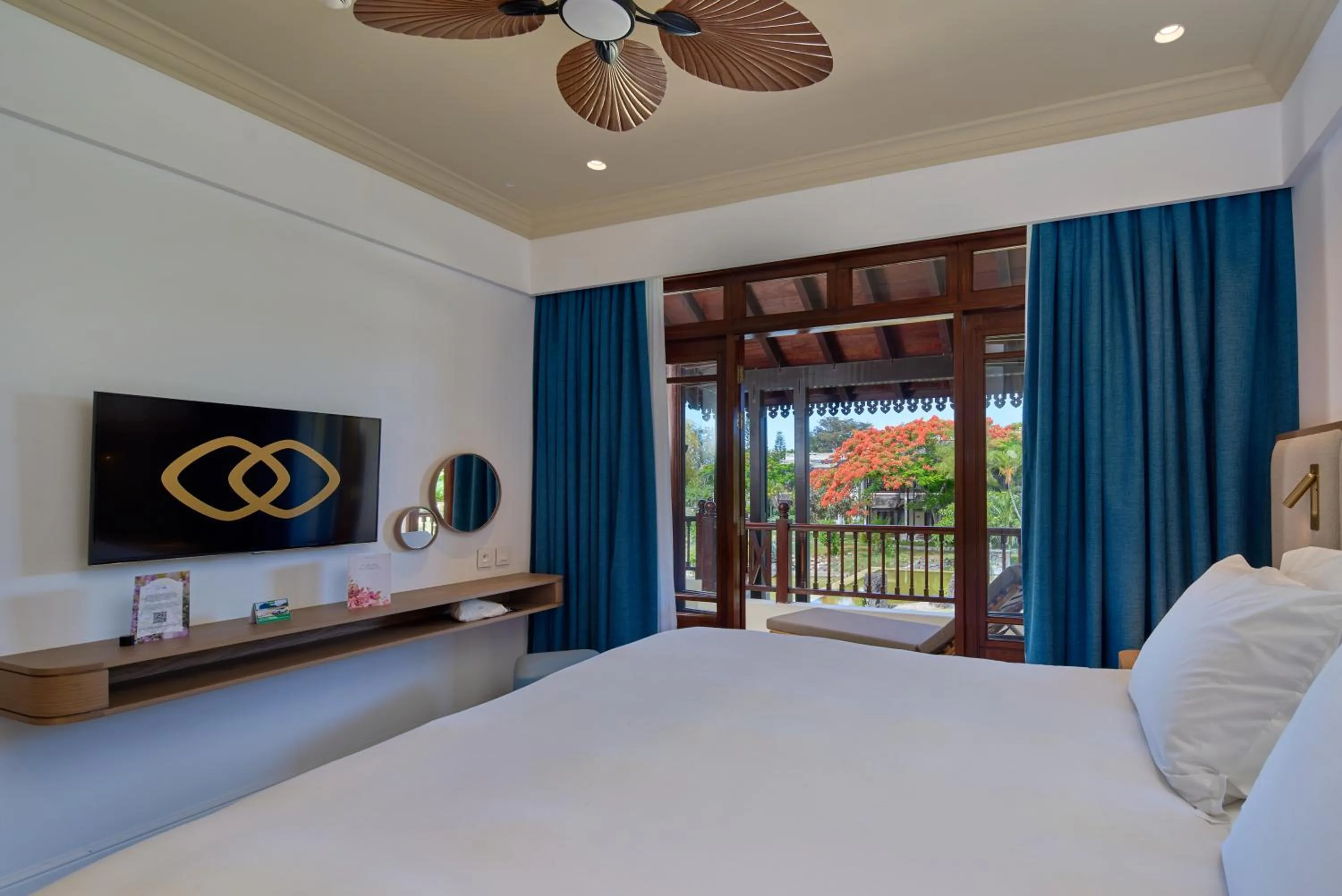 View (from property/room), Bed in Sofitel Mauritius L'Imperial Resort & Spa