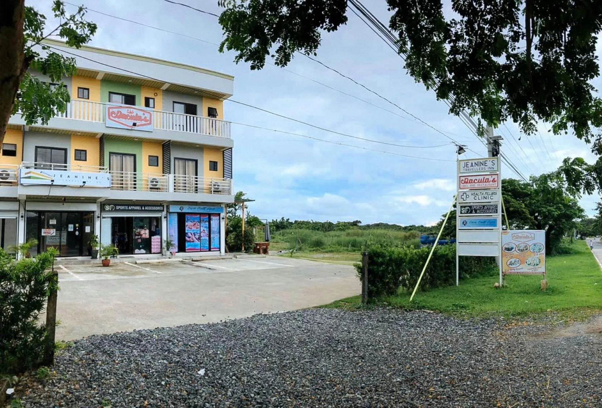 Property building in Jeanine's Travellers Inn by RedDoorz