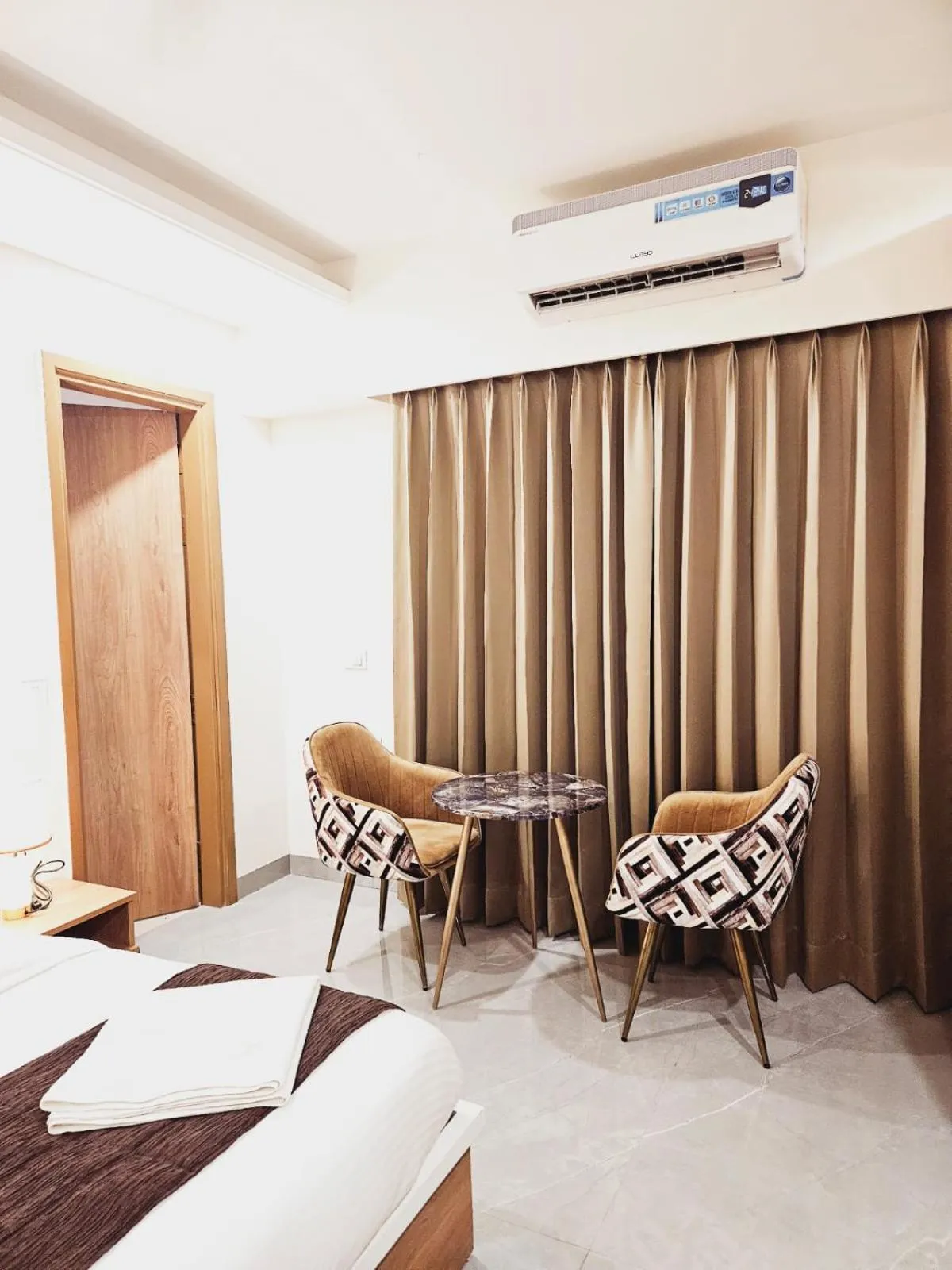 Bedroom in Amahi Inn - Sector 48