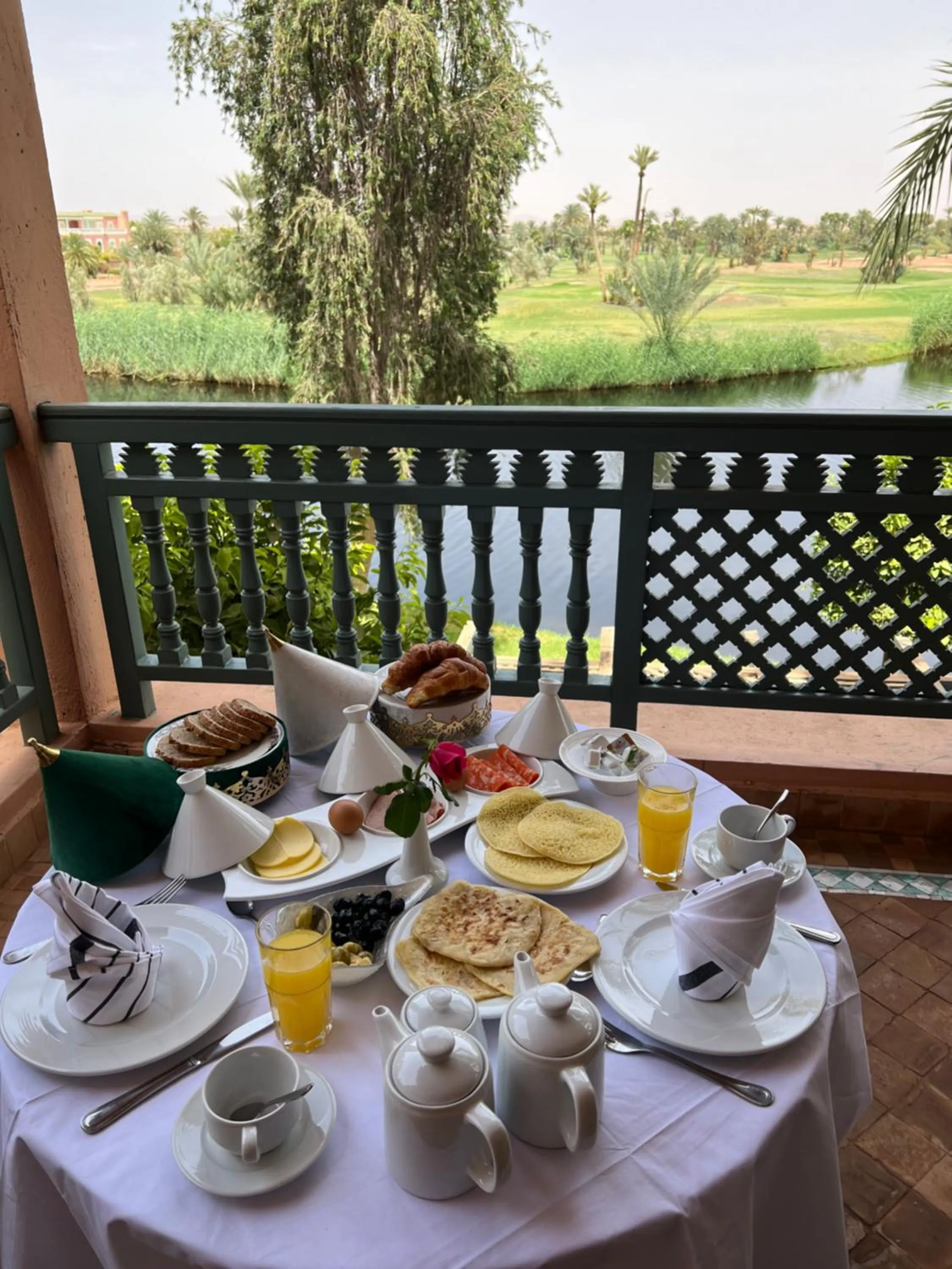 Breakfast in Pavillon du Golf - Palmeraie suites