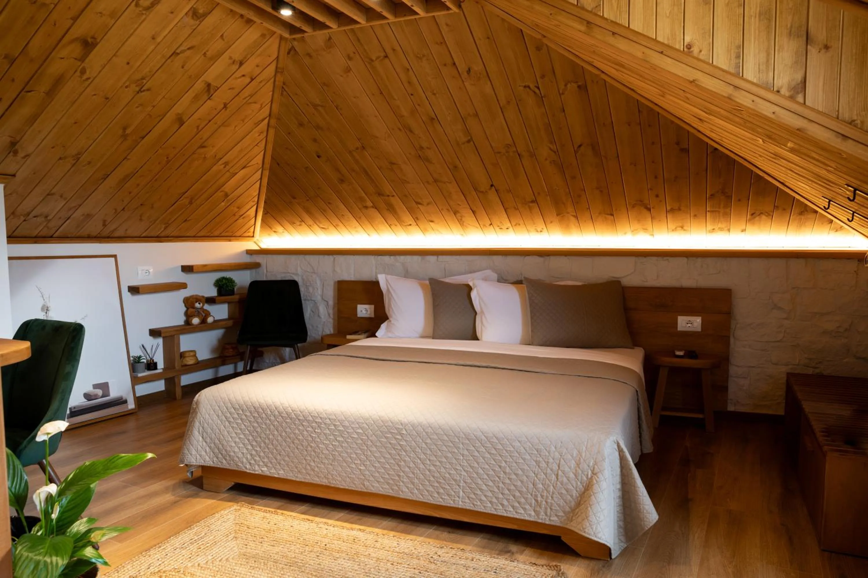 Bedroom, Bed in The Stone Sky Hotel