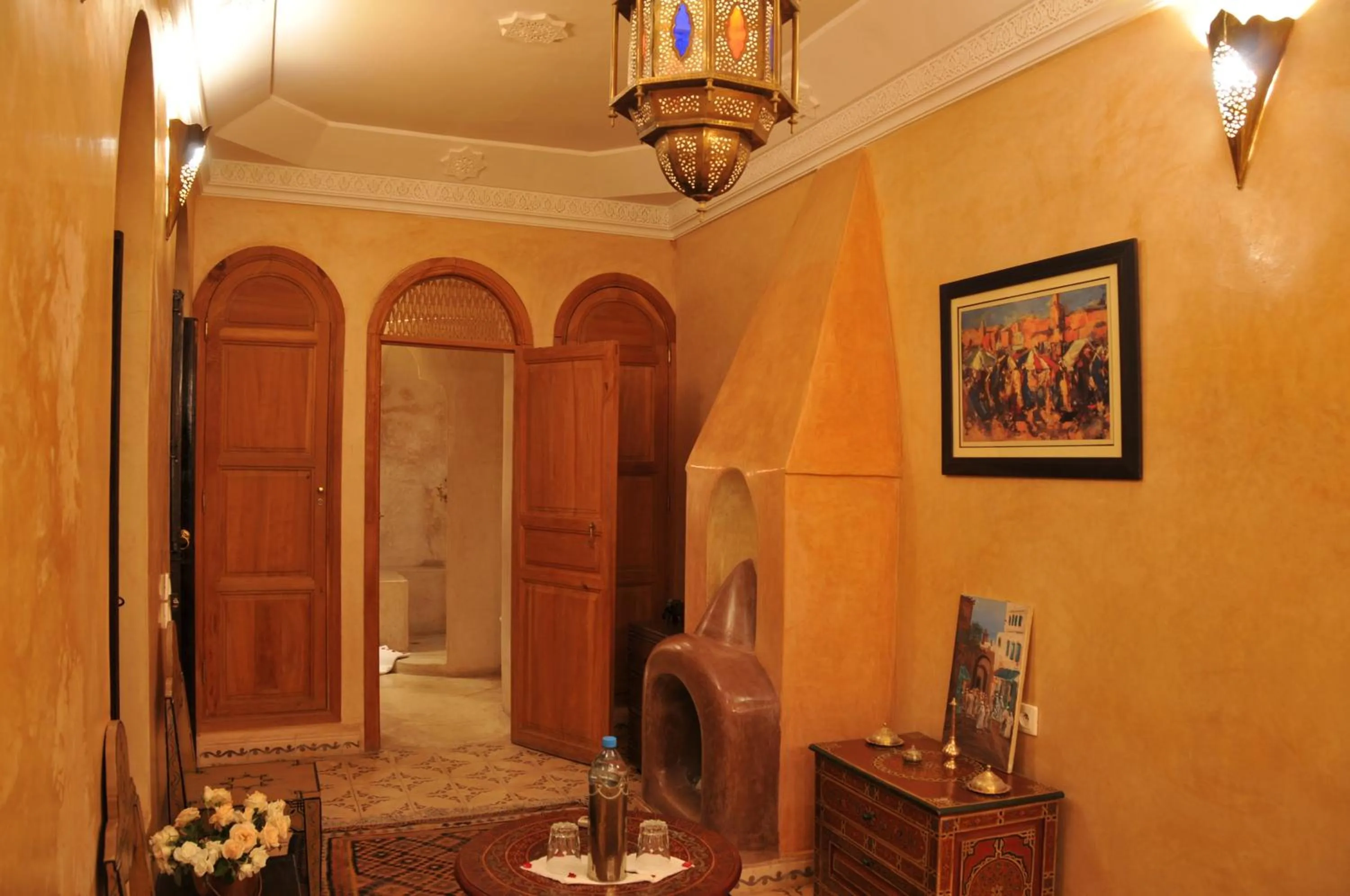 Photo of the whole room in Riad Adriana