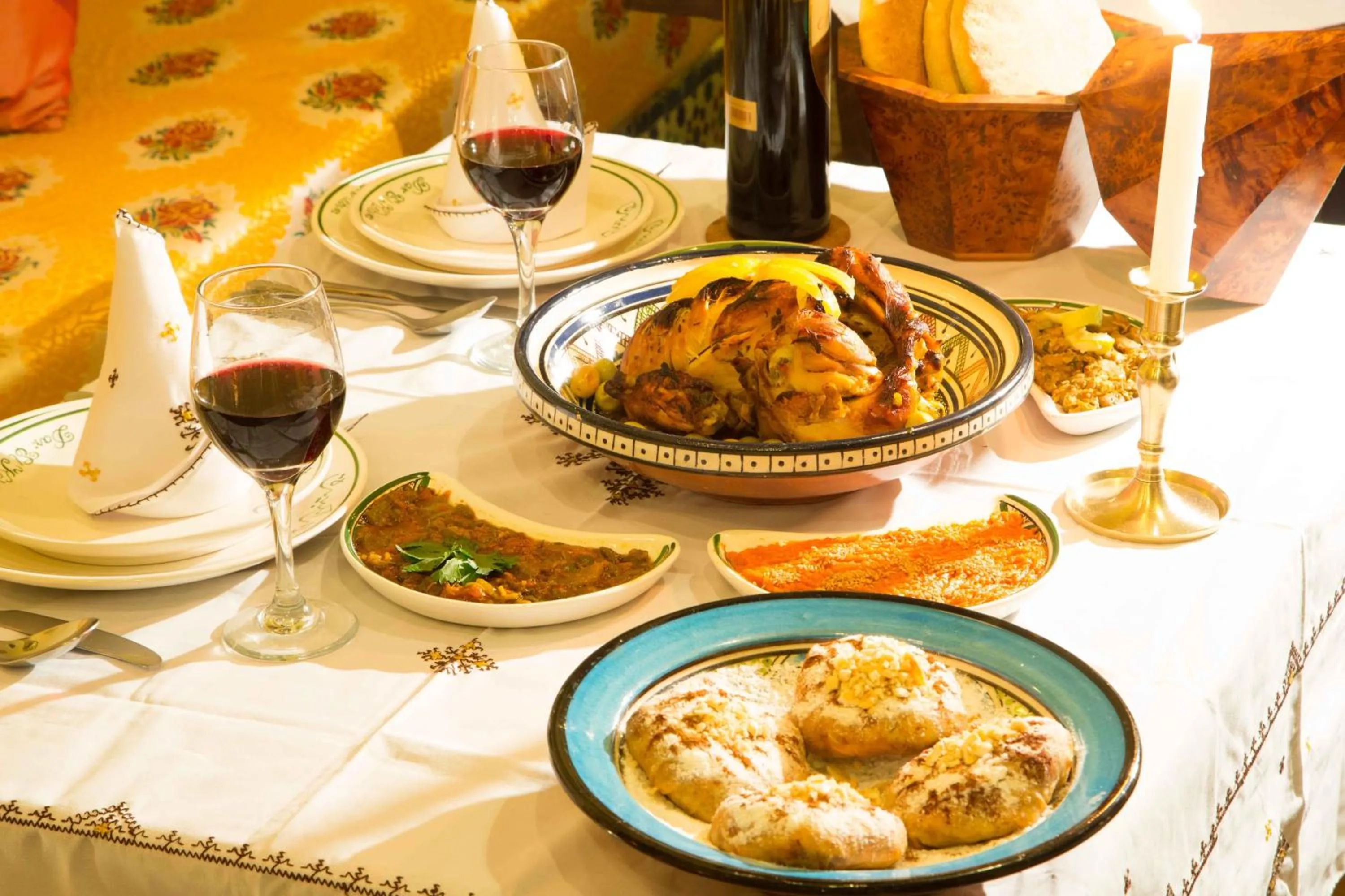 Restaurant/places to eat in Dar El Kébira