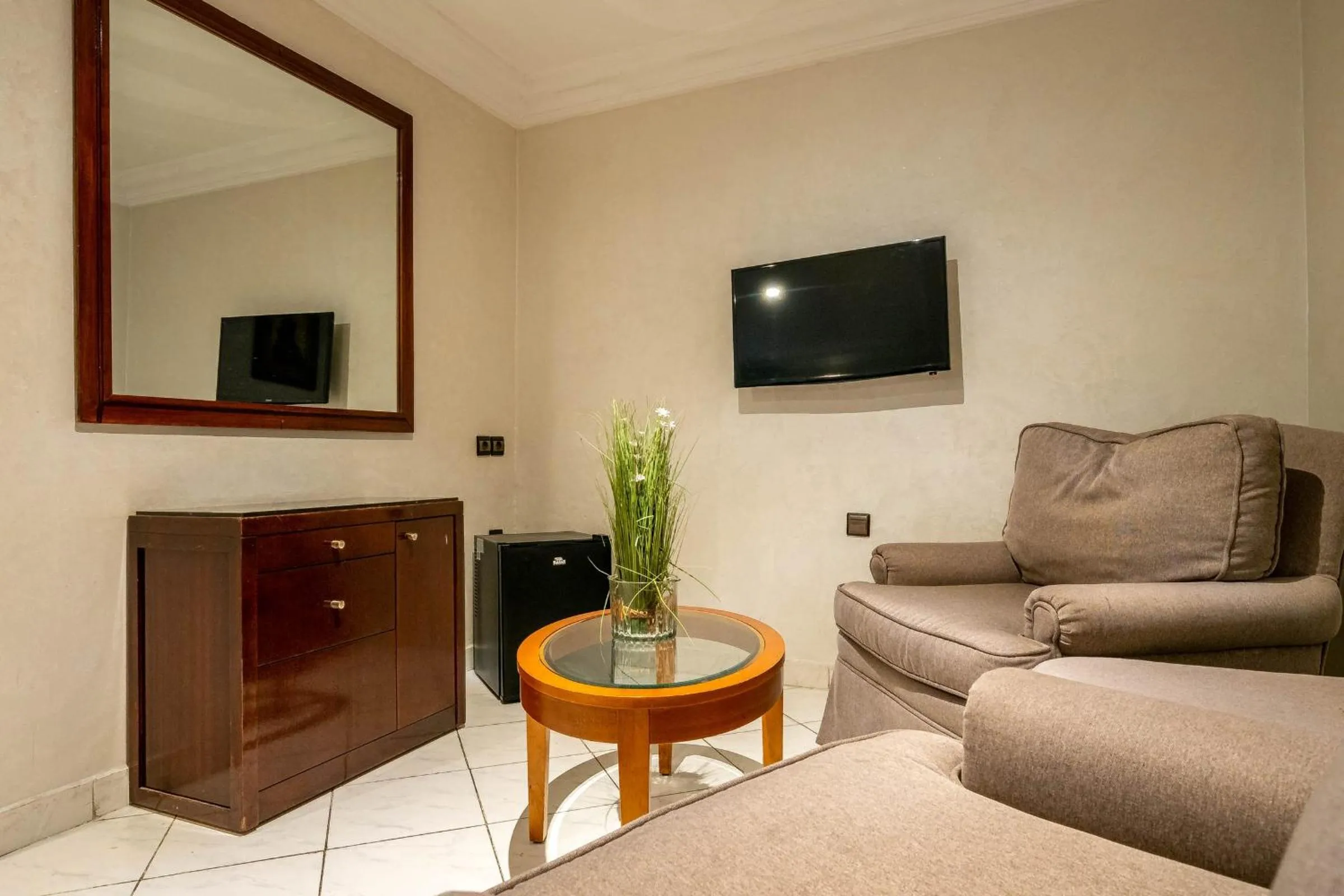 Communal lounge/ TV room in Hotel Casablanca City Center