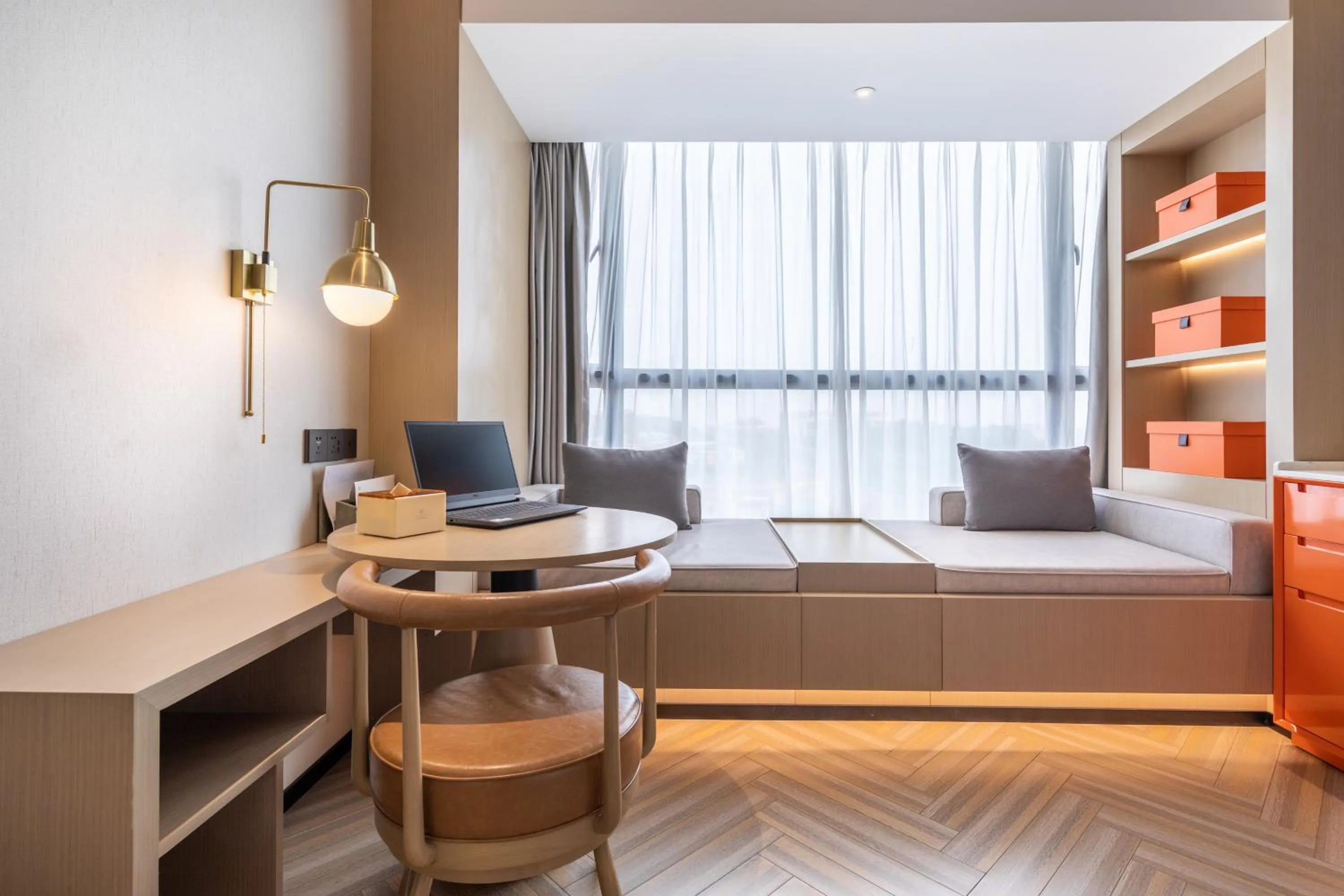 Photo of the whole room, Bed in Guangzhou Baiyun Airport MeHood Liz Hotel