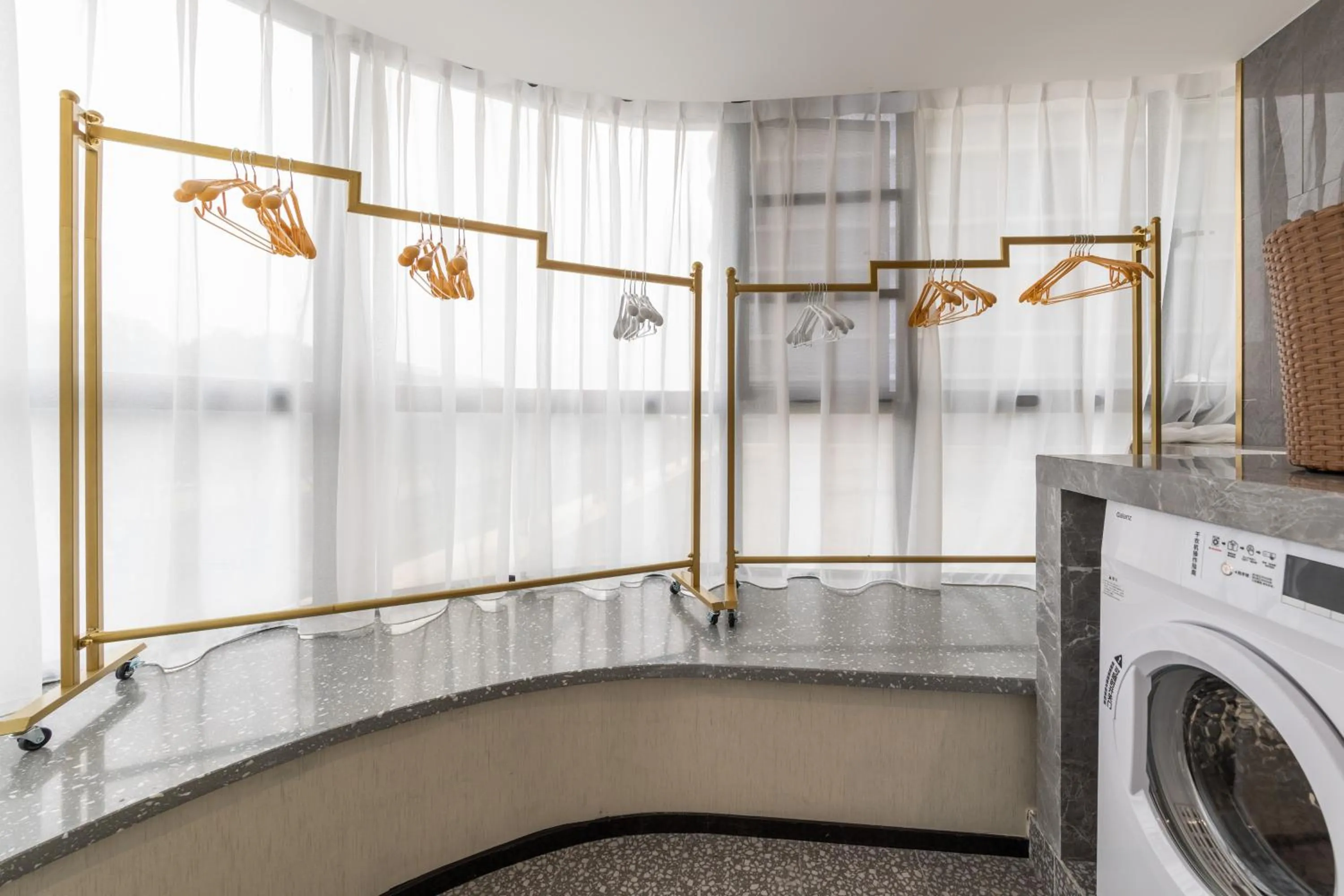 washing machine in Guangzhou Baiyun Airport MeHood Liz Hotel