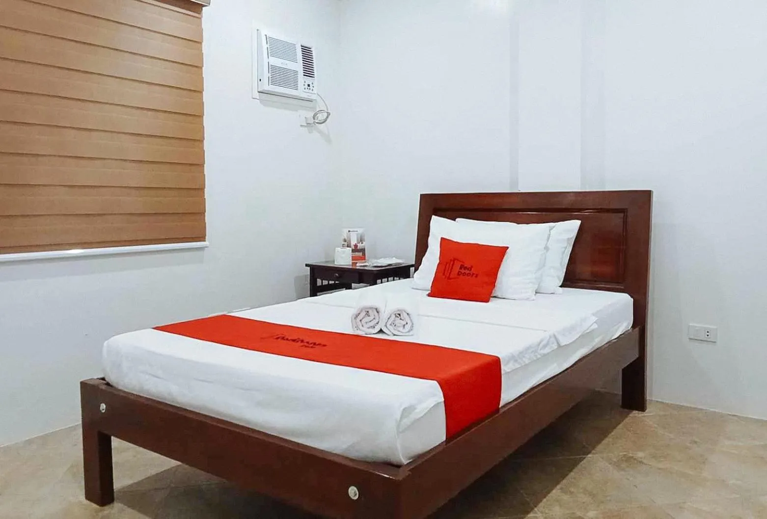 Bed in RedDoorz at David's Travellers Inn Cavite