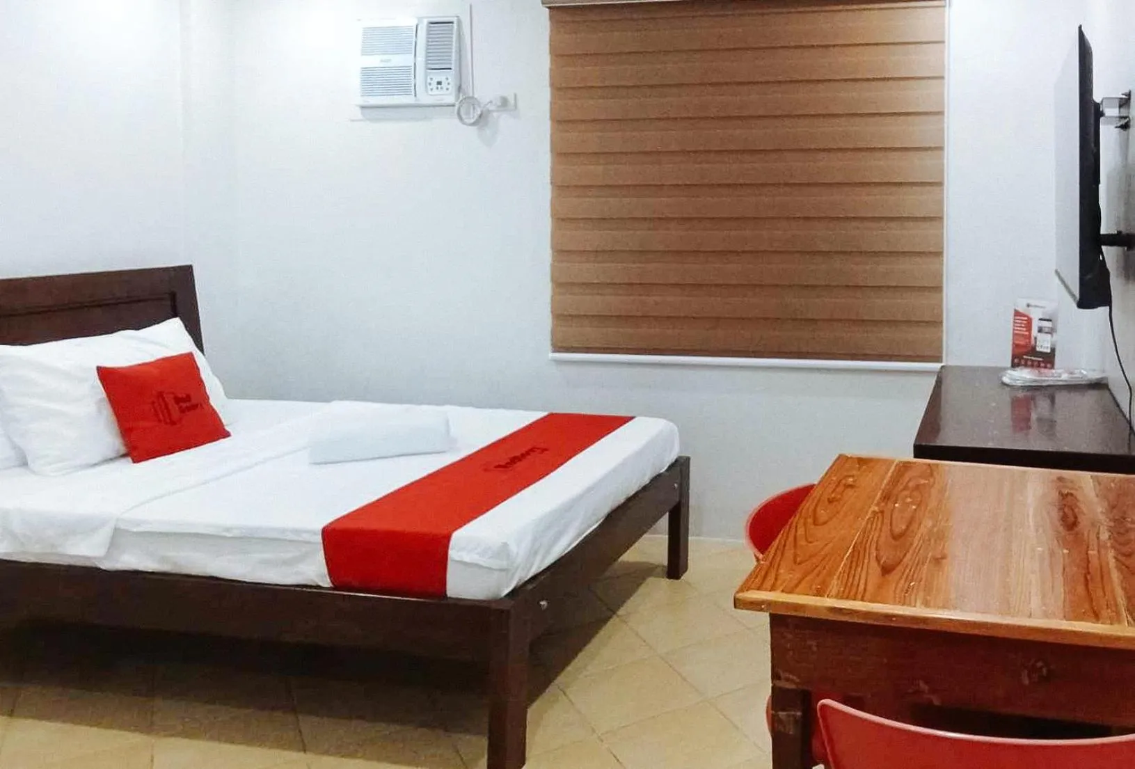 Bed in RedDoorz at David's Travellers Inn Cavite