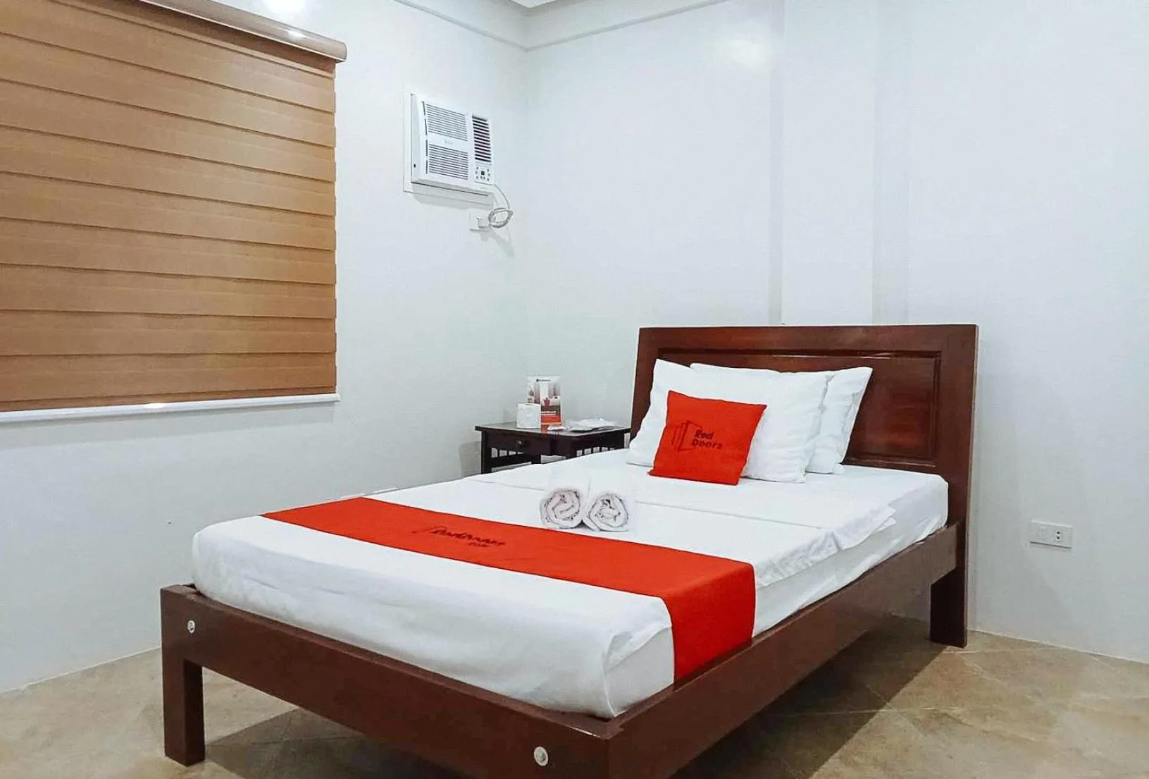 Bedroom, Bed in RedDoorz at David's Travellers Inn Cavite
