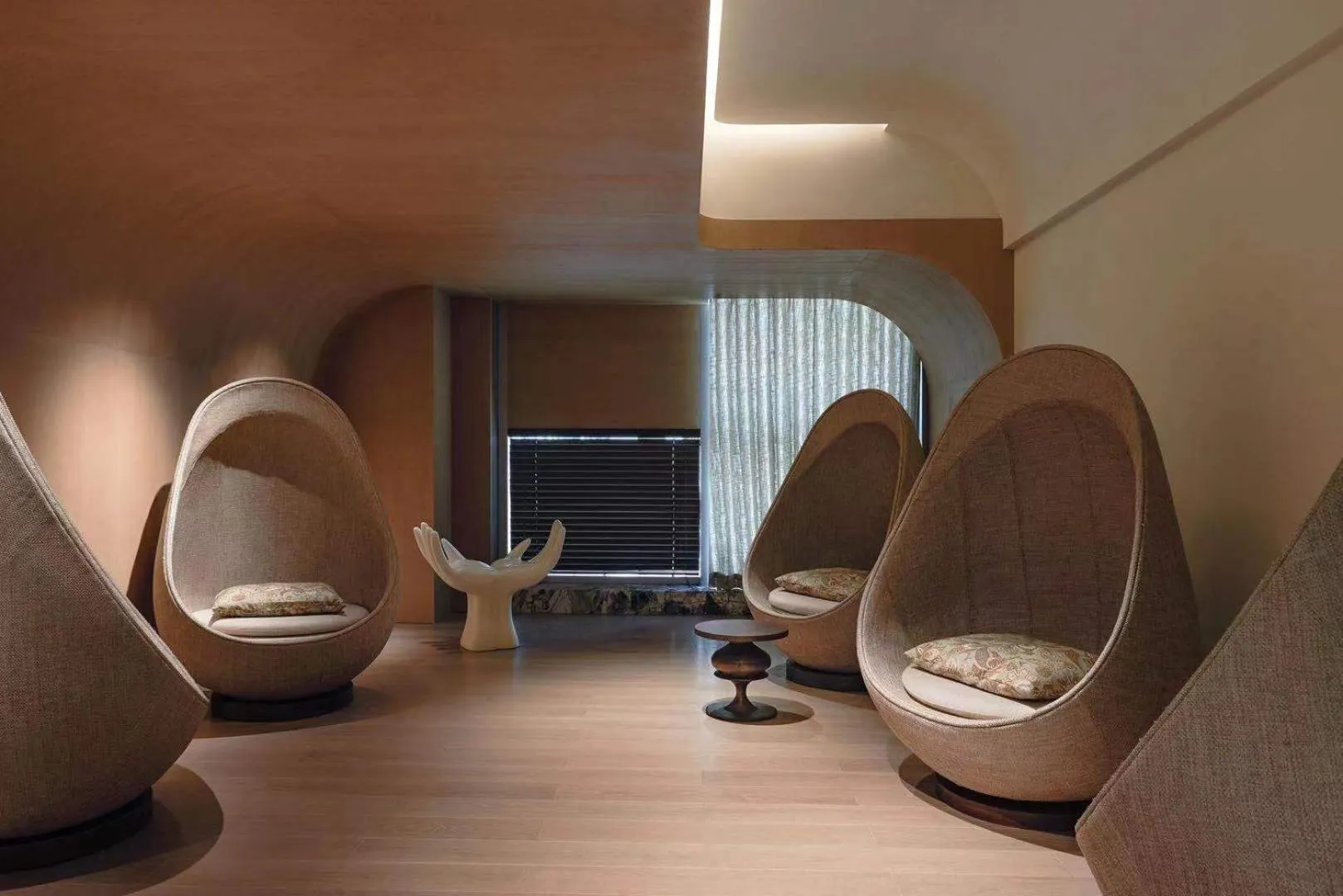 Seating area in Artisse Place