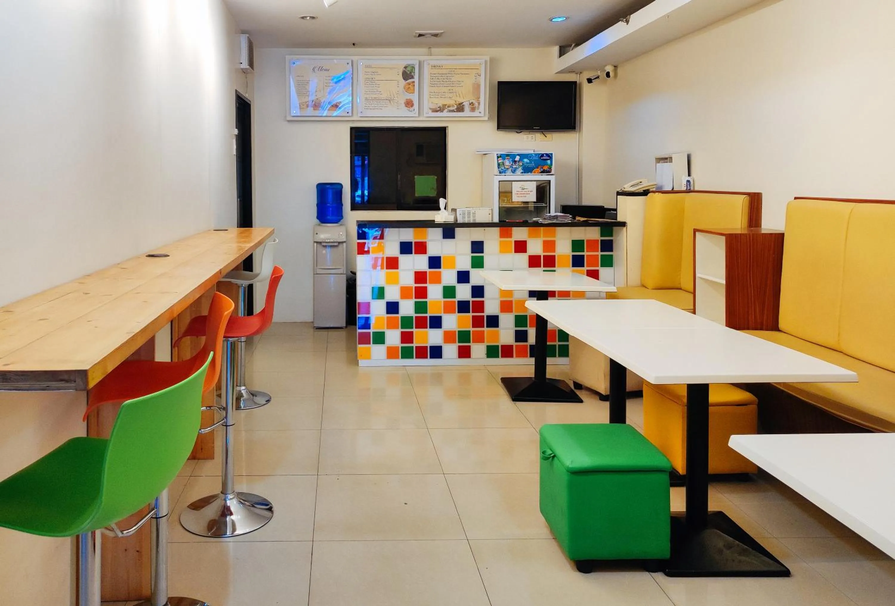 Restaurant/places to eat in Jade Dragons Suites Davao