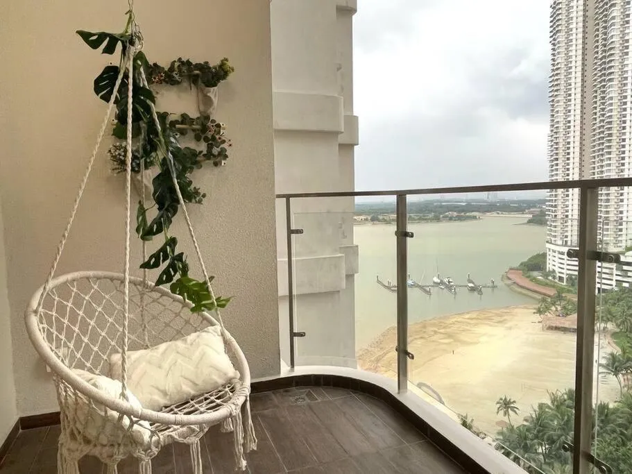 Balcony/Terrace in Country Garden by Antlerzone