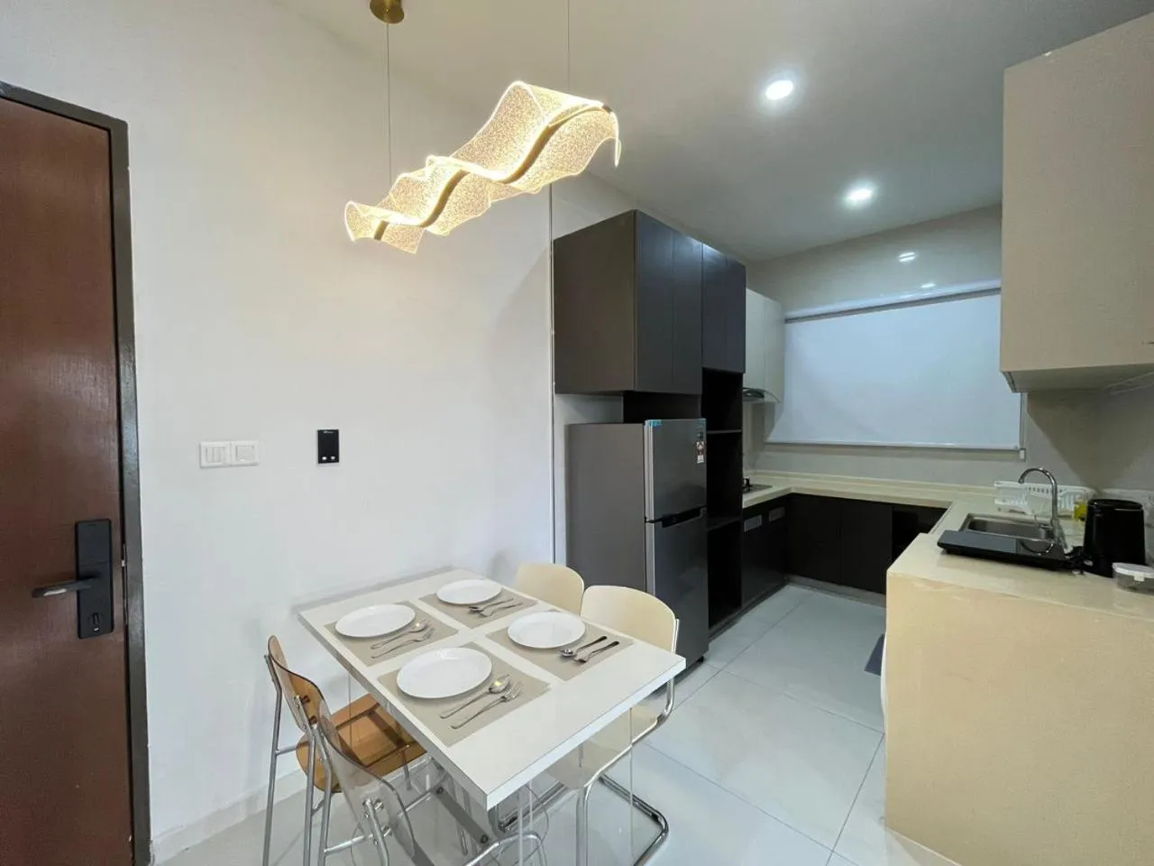 Kitchen or kitchenette in Country Garden by Antlerzone