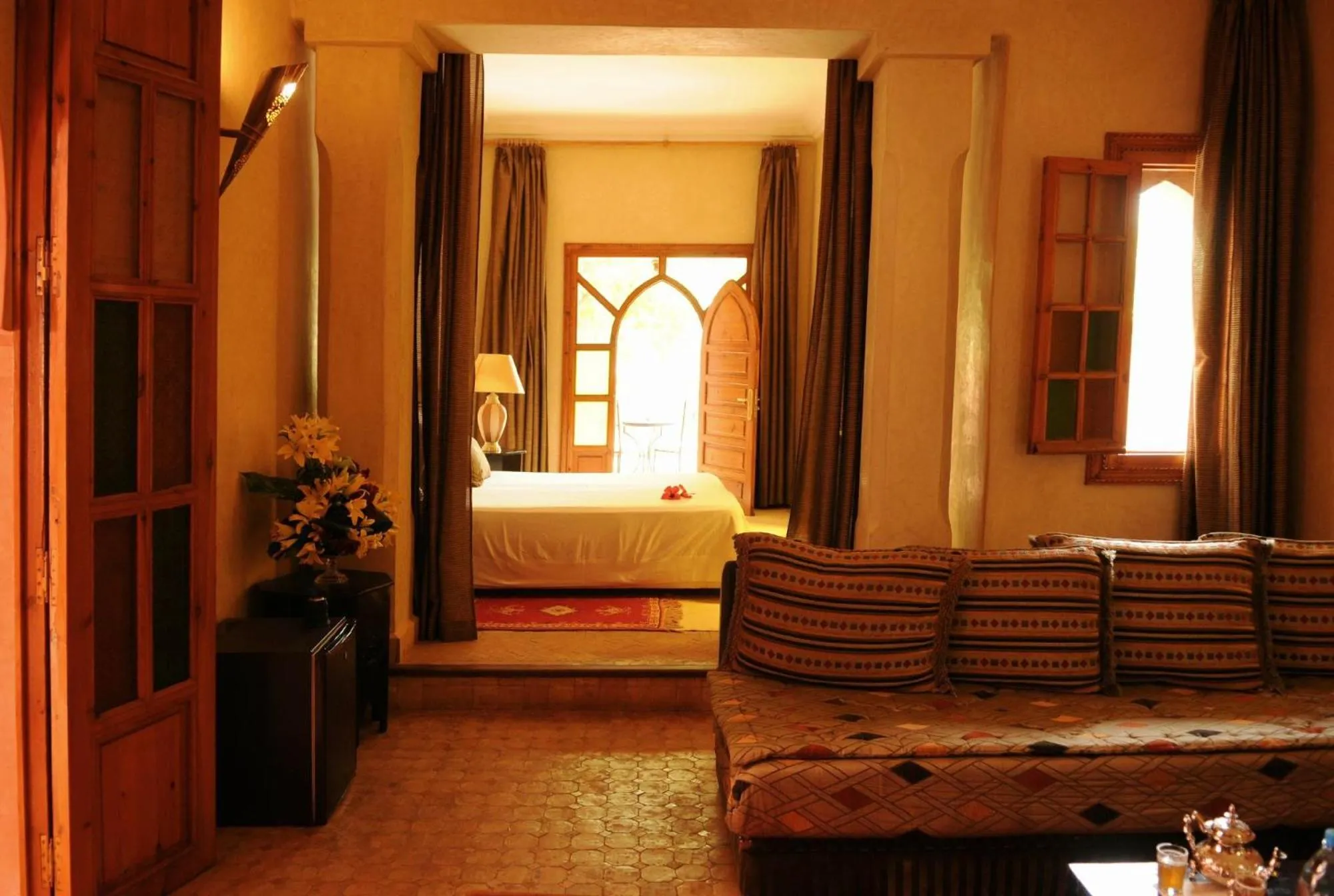 View (from property/room), Bed in La Maison Des Oliviers