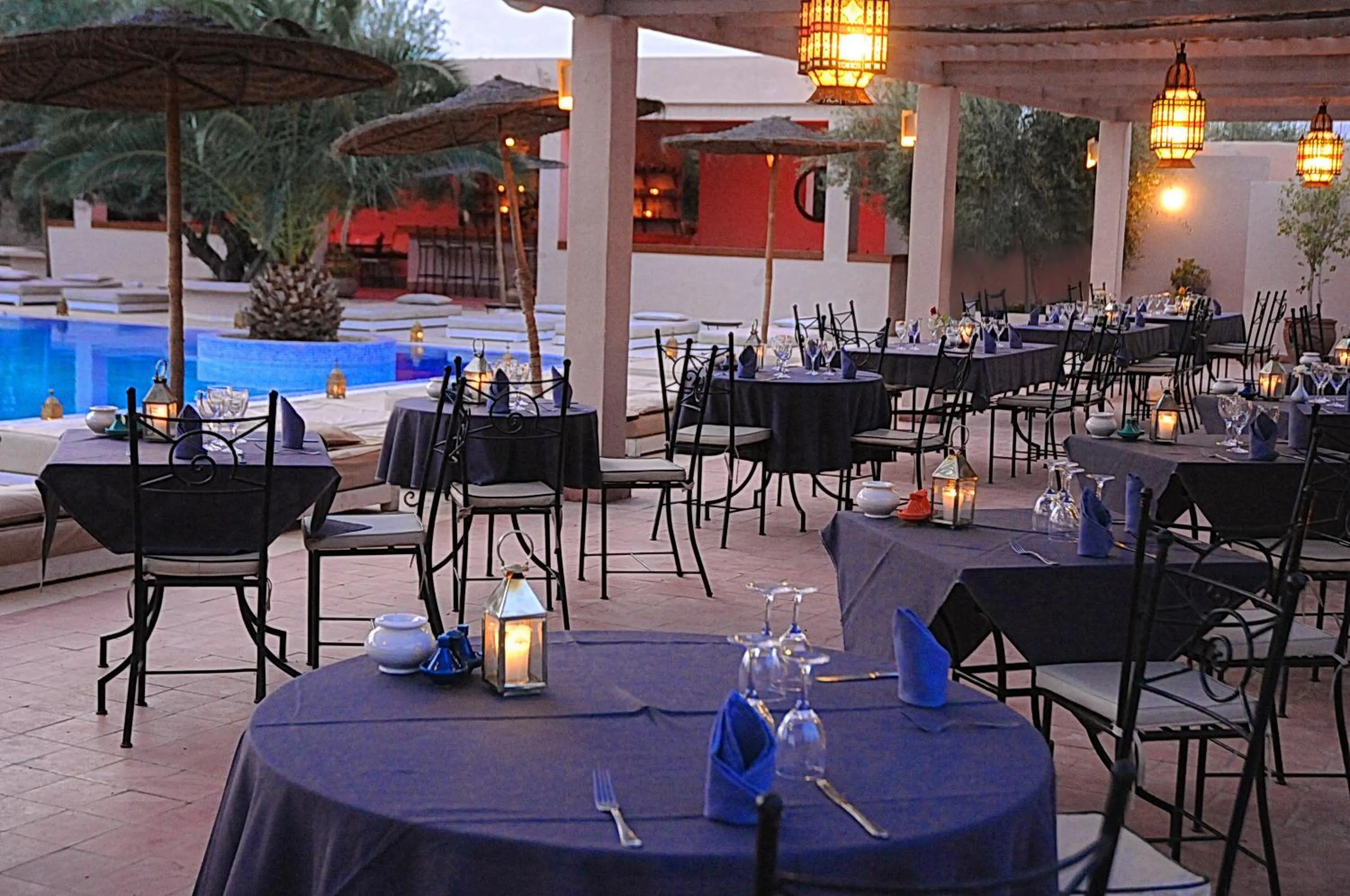 Food and drinks in La Maison Des Oliviers