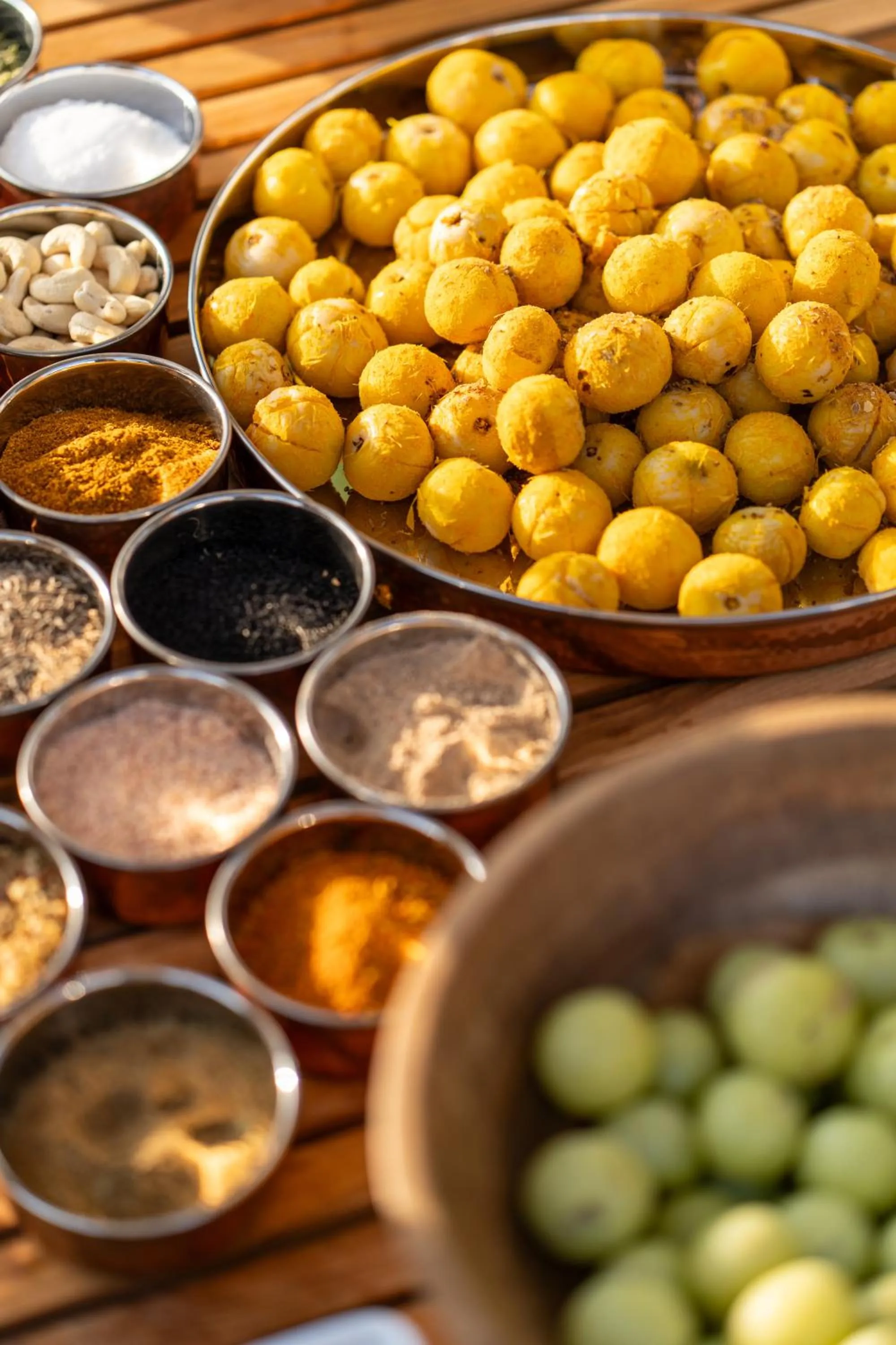 Restaurant/places to eat in Surpura Bagh