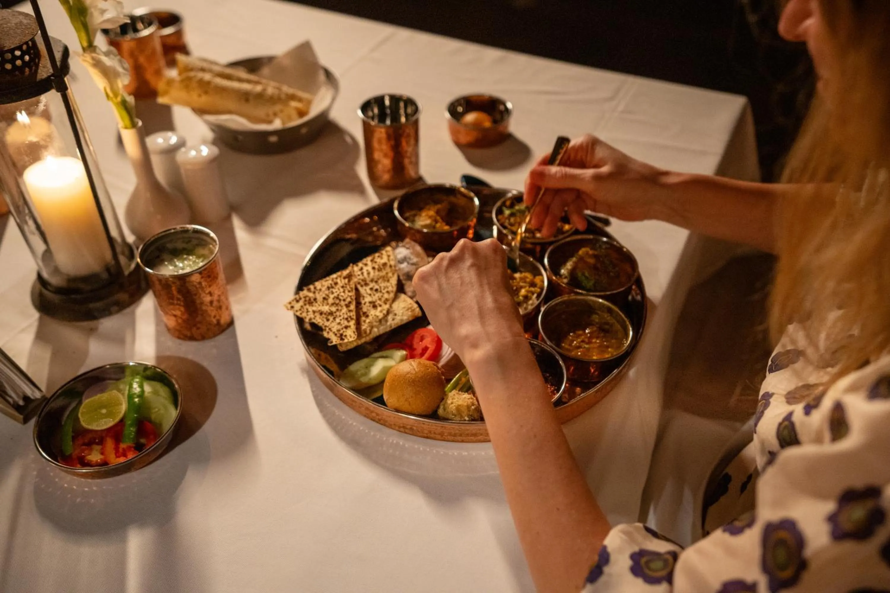 Restaurant/places to eat in Surpura Bagh