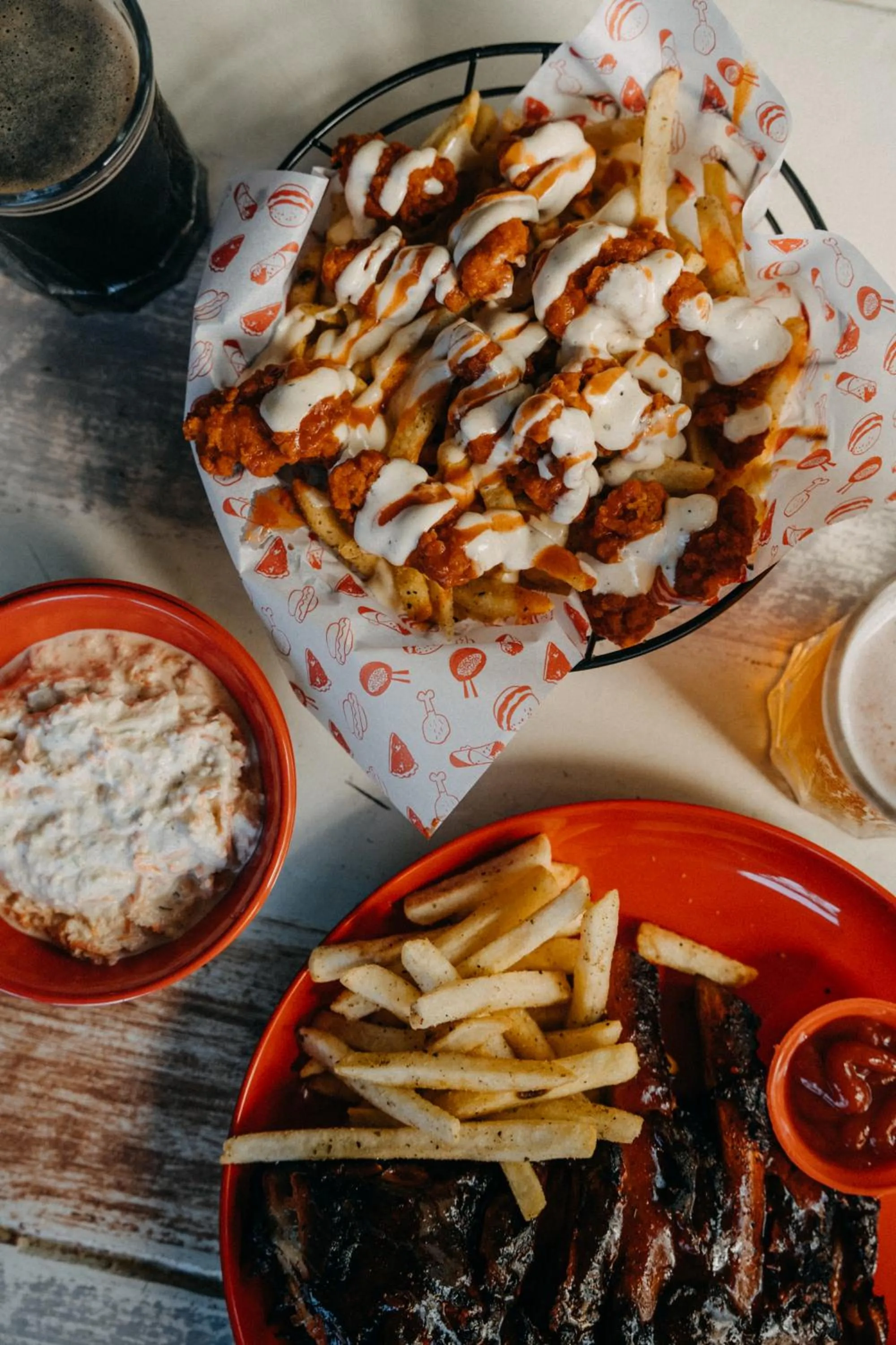 Food and drinks in Island Lyfe Adventures Hotel