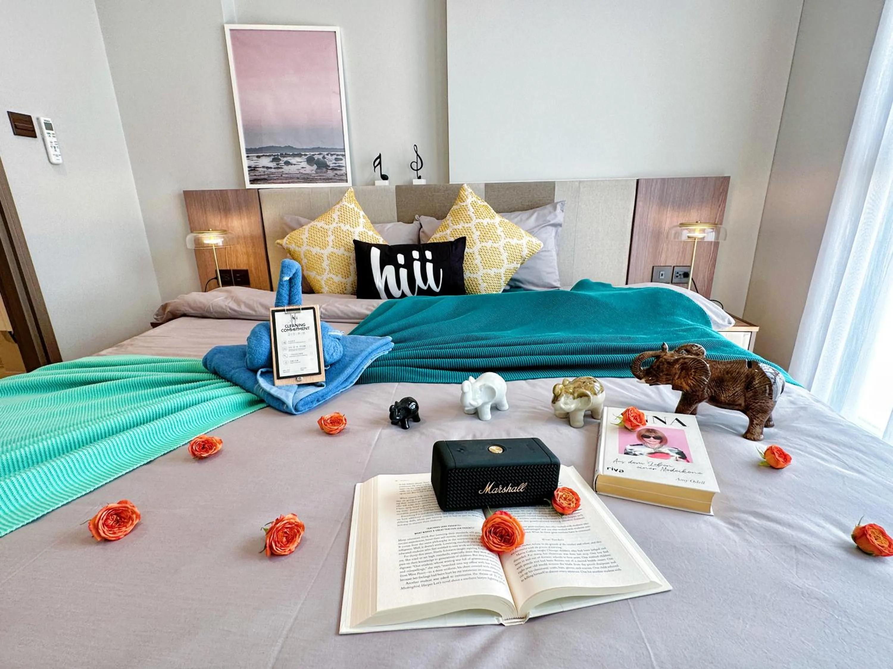 Bed in Astra Sky River Paronama Pool Luxury Changklan Chiang Mai