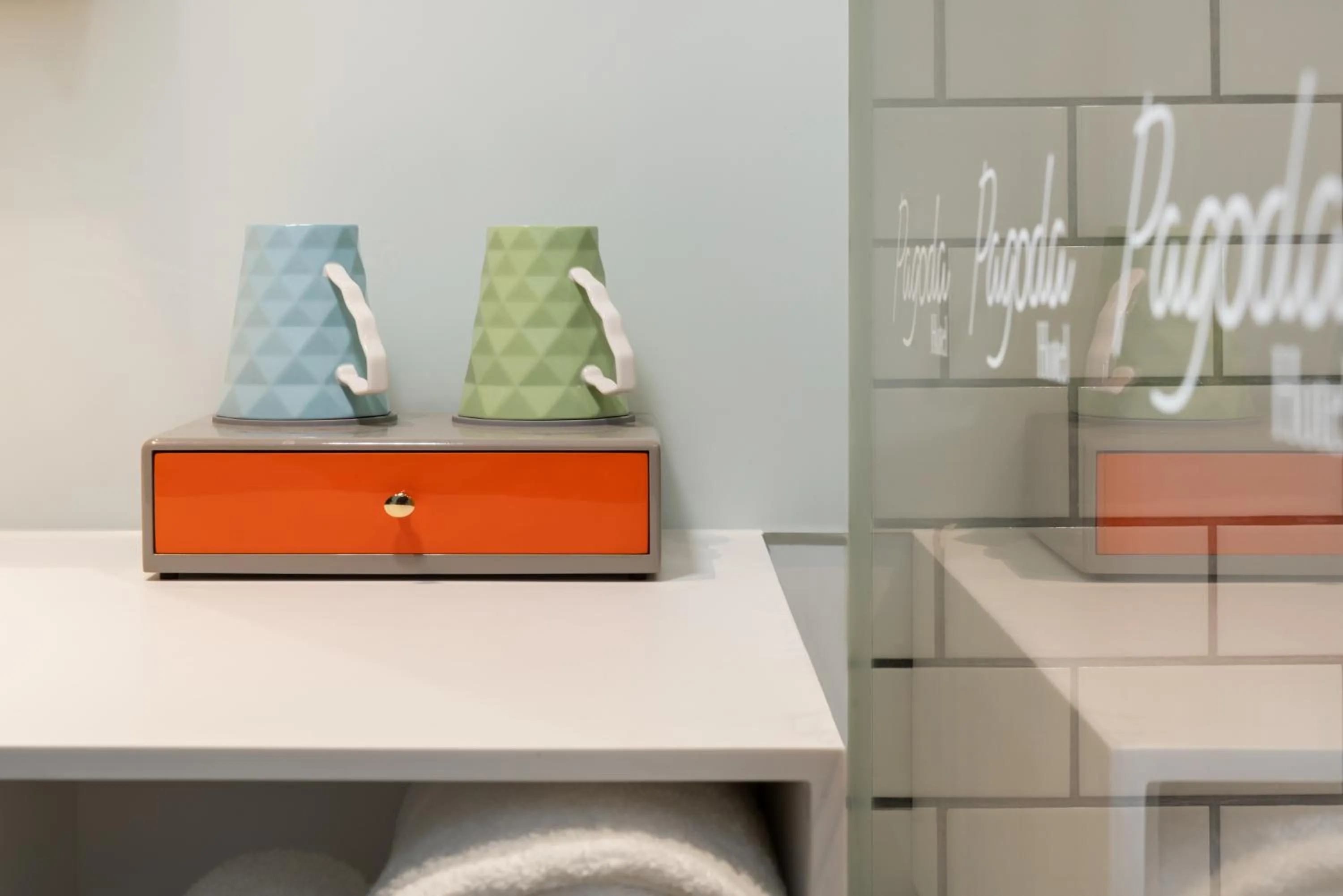 Toilet in Pagoda Hotel Shenzhen Familytrip&BusinessTravel