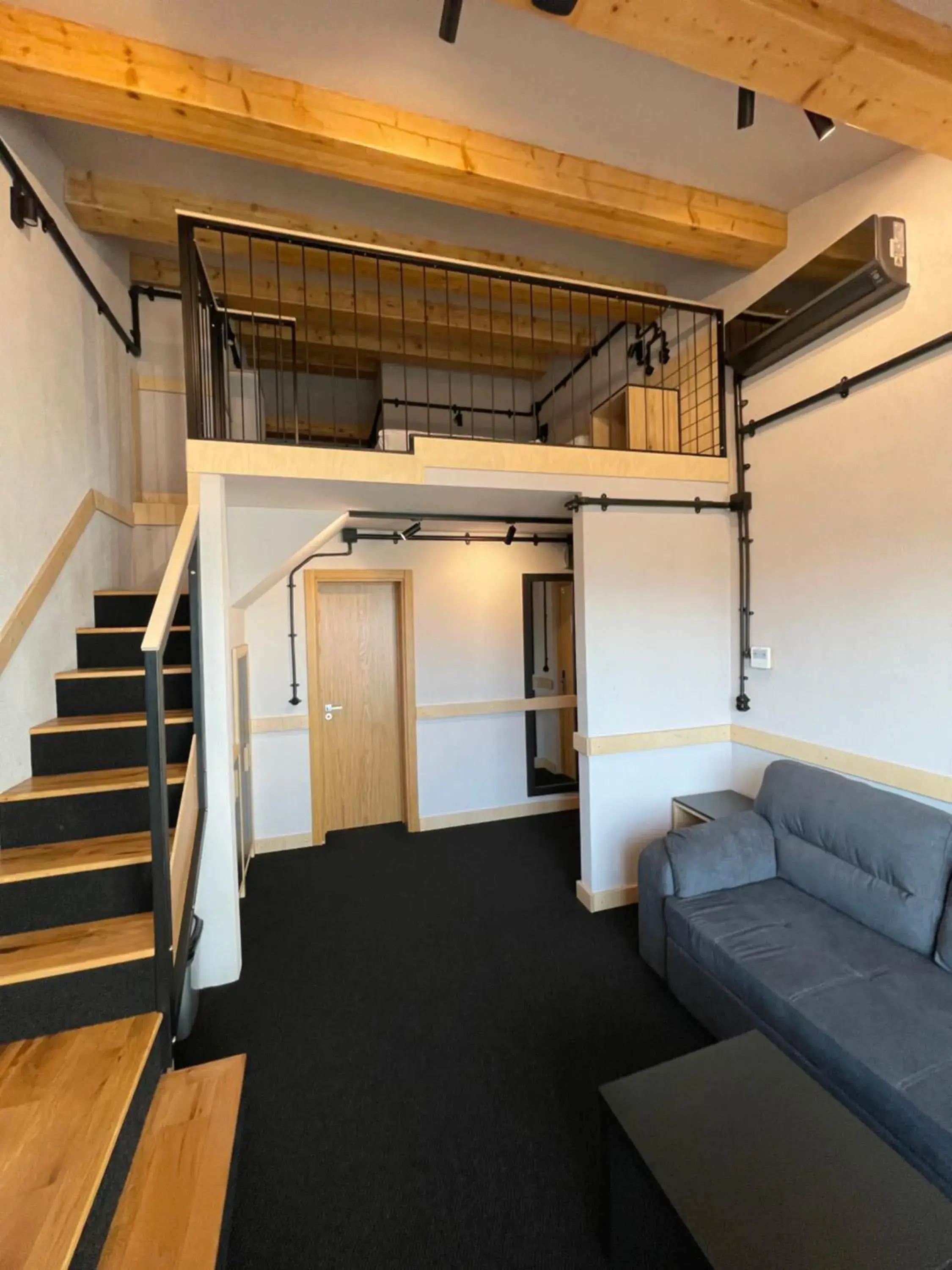 Loft Balcony in Art Hotel 158 Loft Balcony in Art Hotel 158