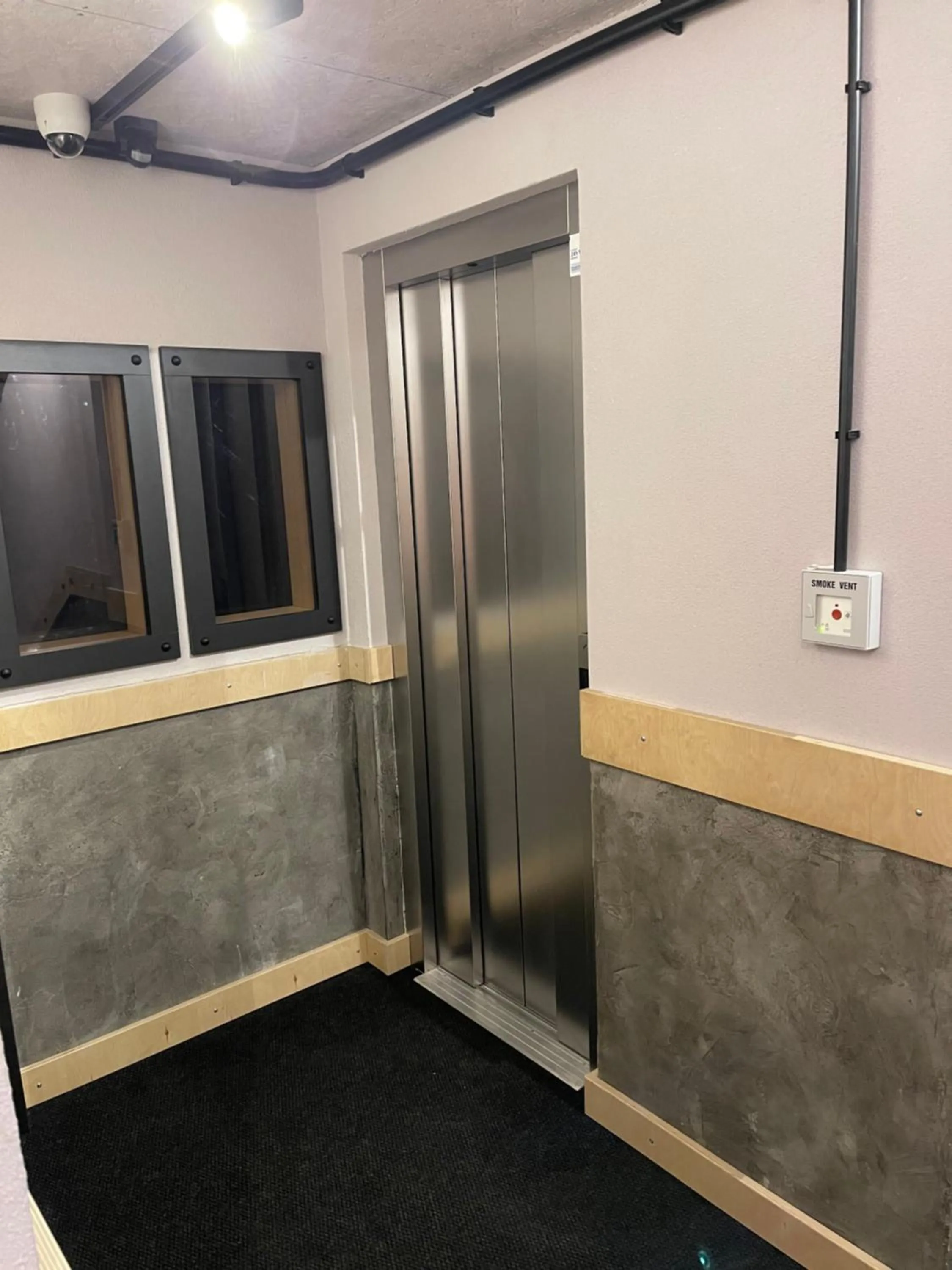 elevator in Art Hotel 158