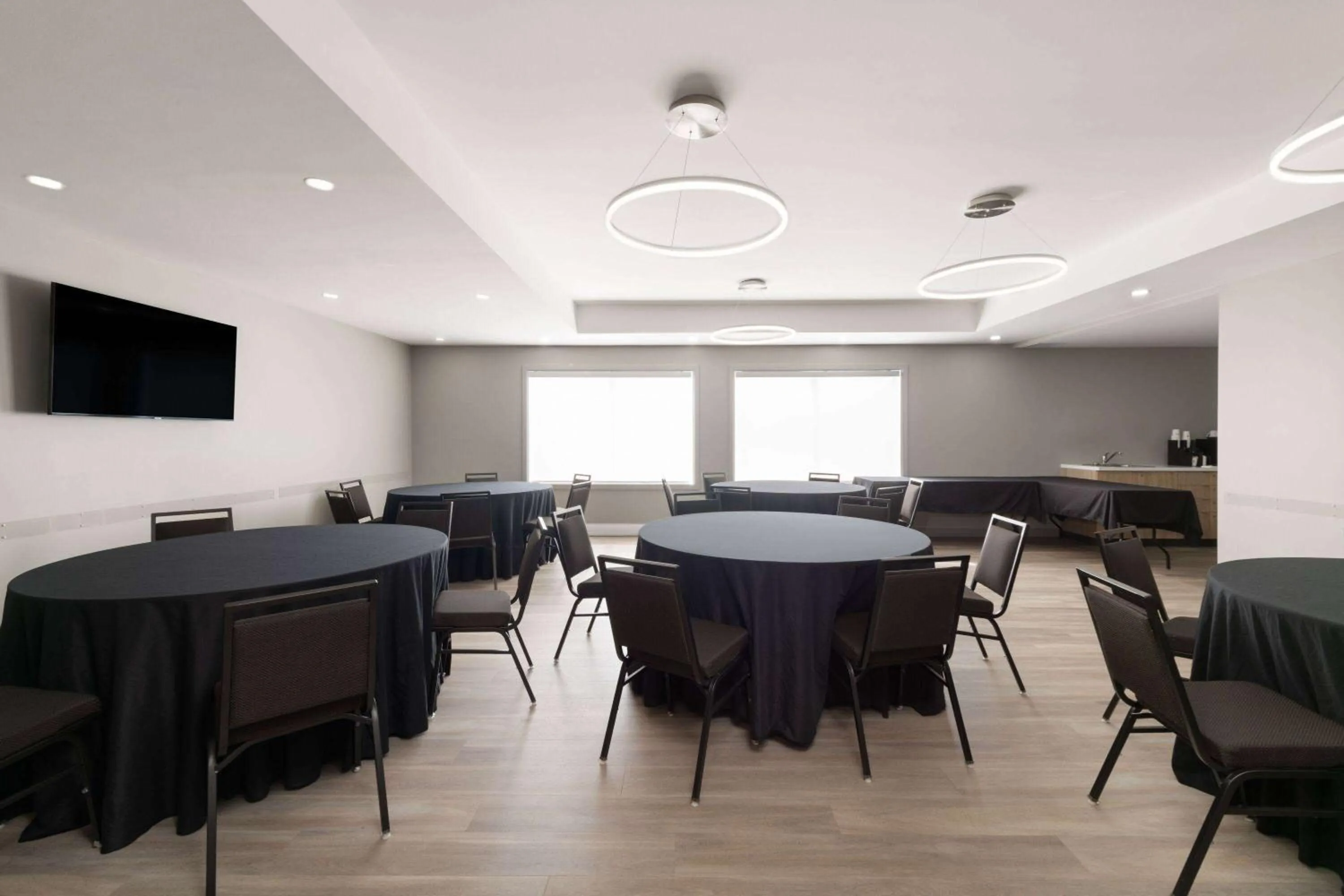 Meeting/conference room in Microtel Inn & Suites by Wyndham Lachute