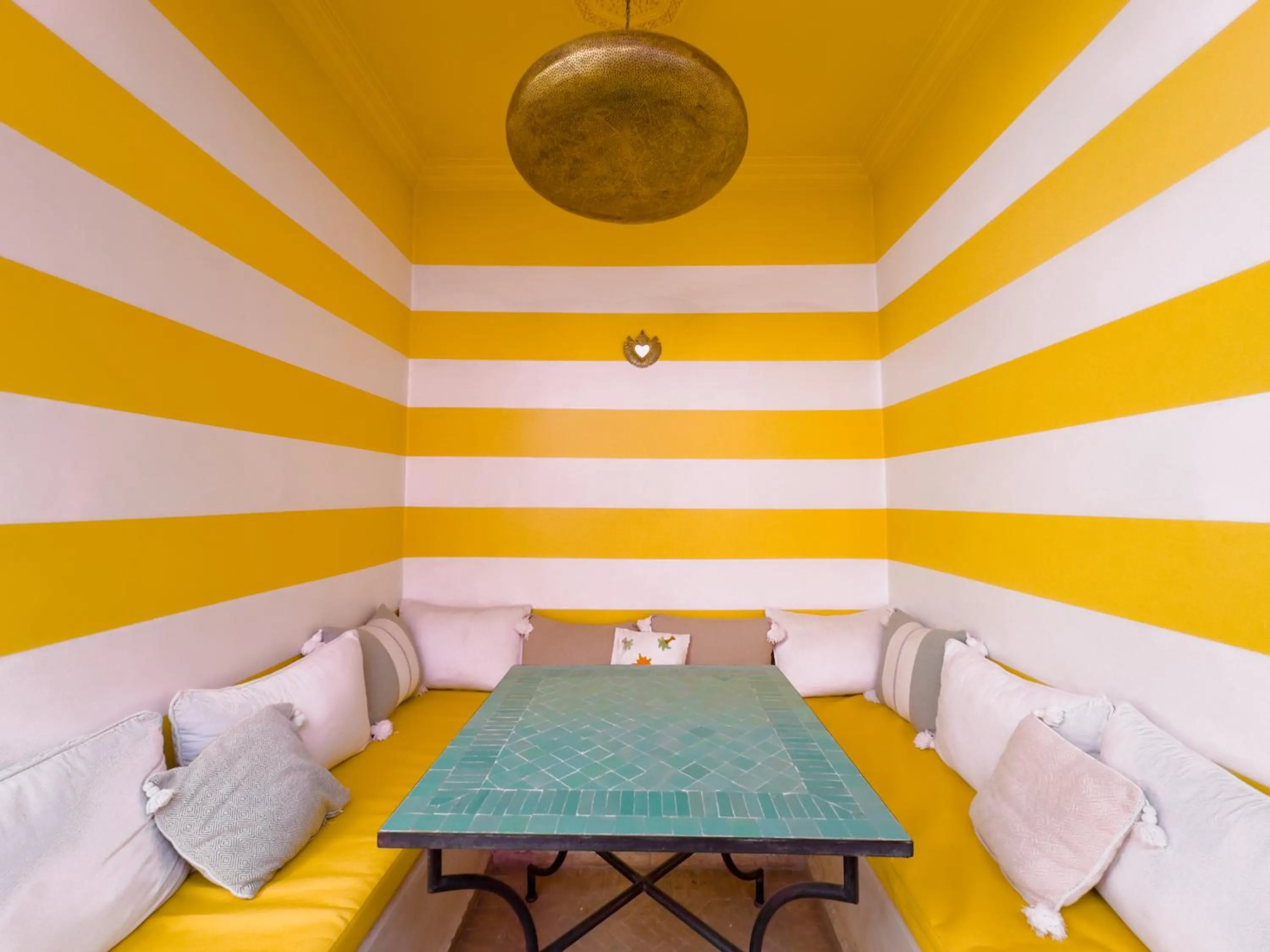 Living room in Riad Lauriers Blancs