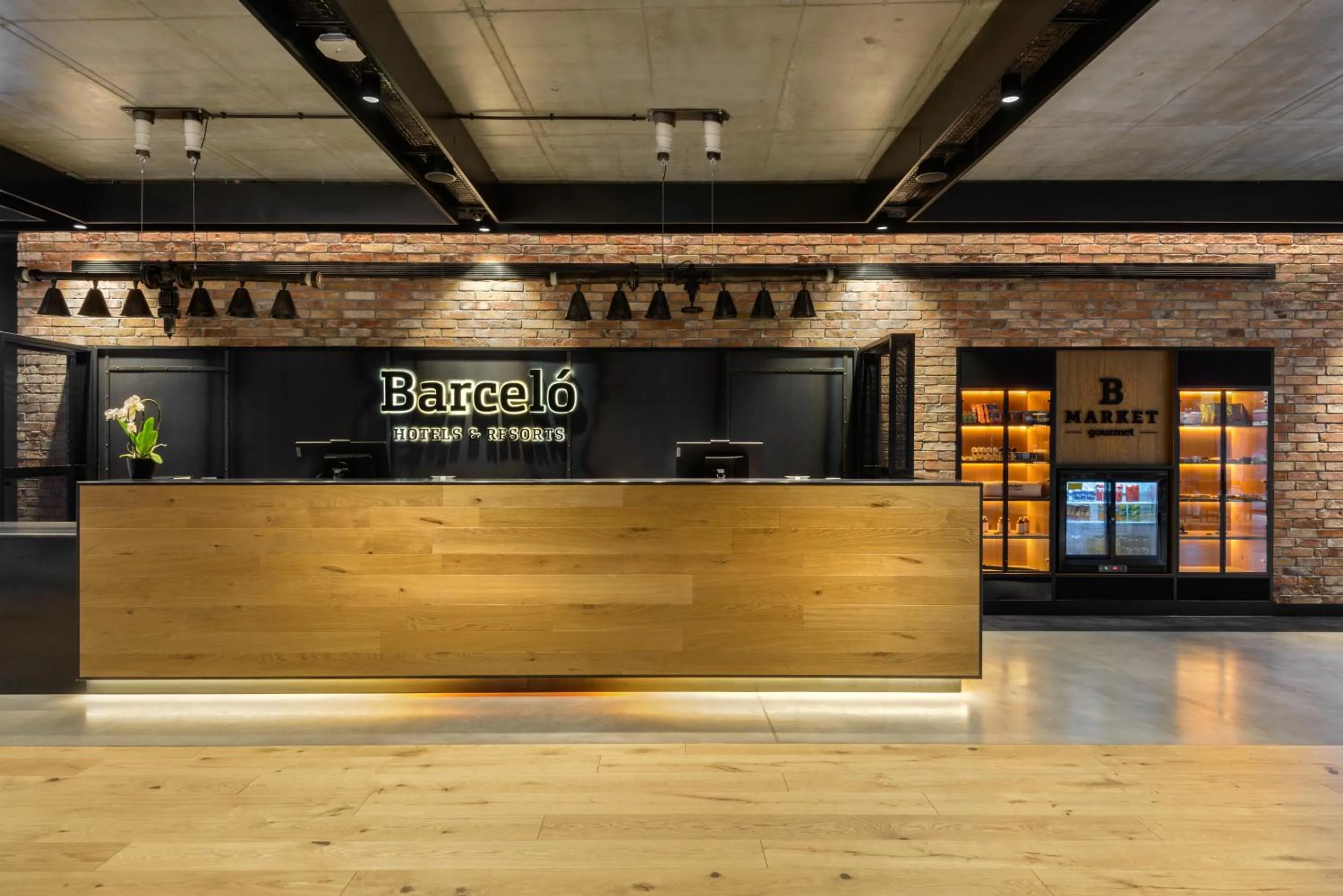 Lobby or reception in Barceló Warsaw Powiśle
