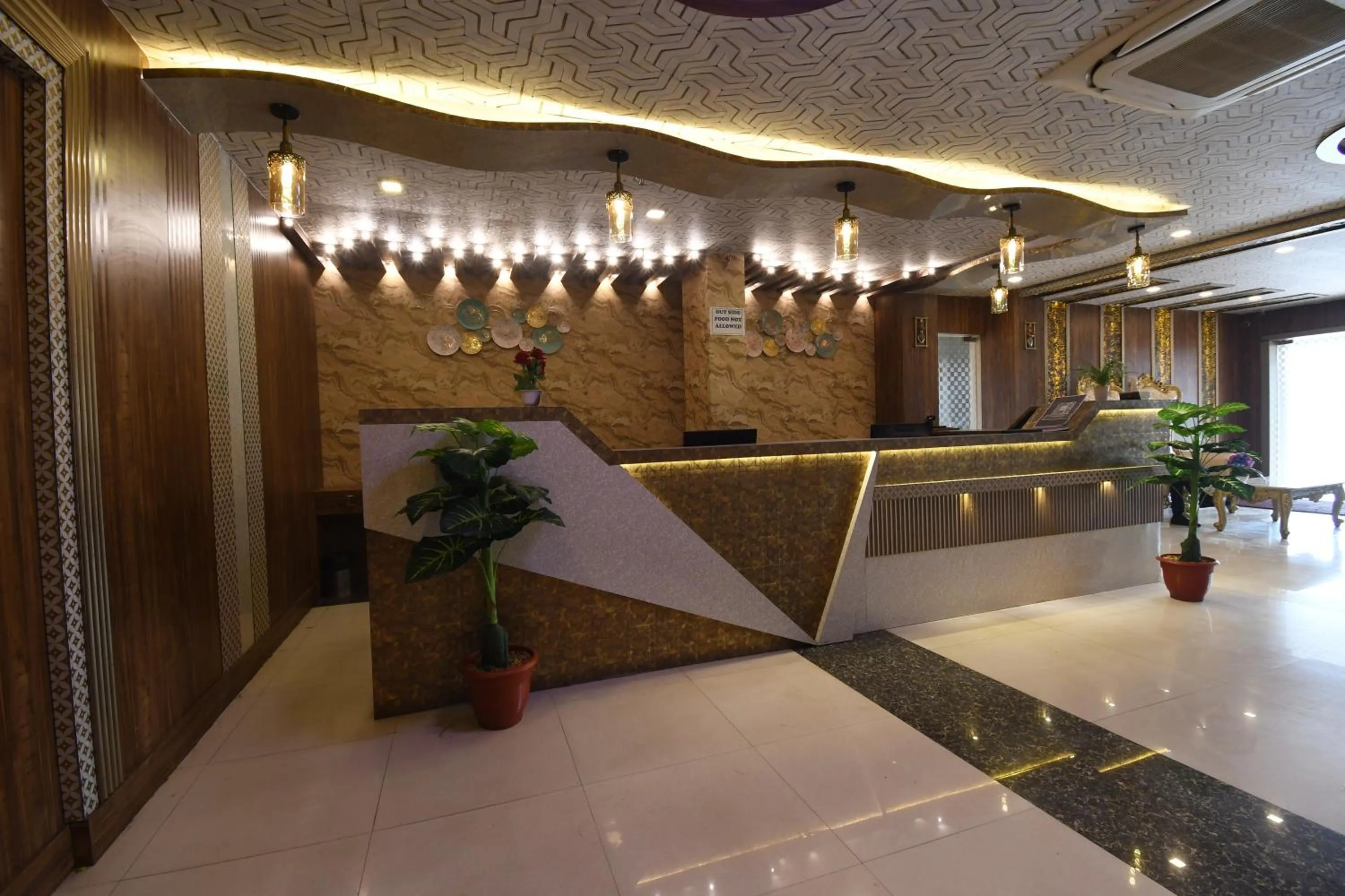 Lobby or reception in Hotel Jyoti International