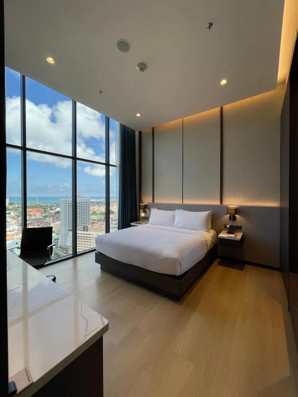 Bedroom, Bed in Courtyard by Marriott Melaka