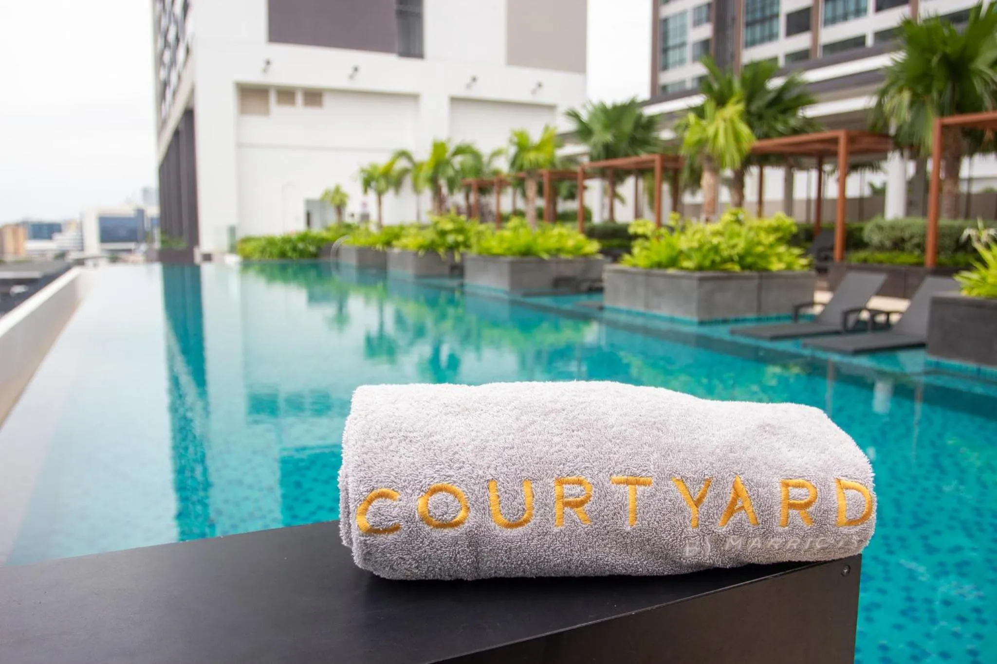Swimming pool in Courtyard by Marriott Melaka