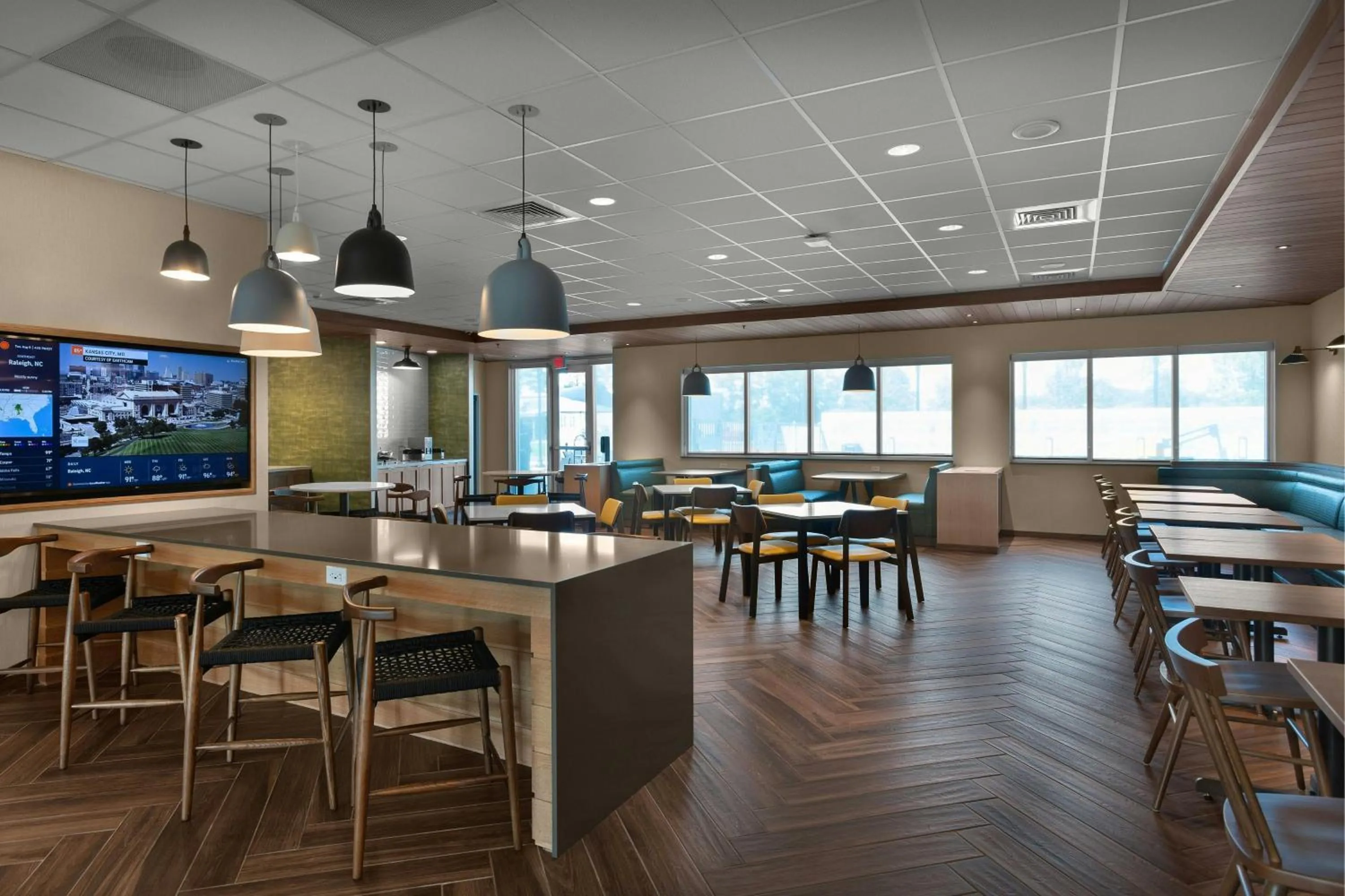 Breakfast in Fairfield by Marriott Inn & Suites Coastal Carolina Conway