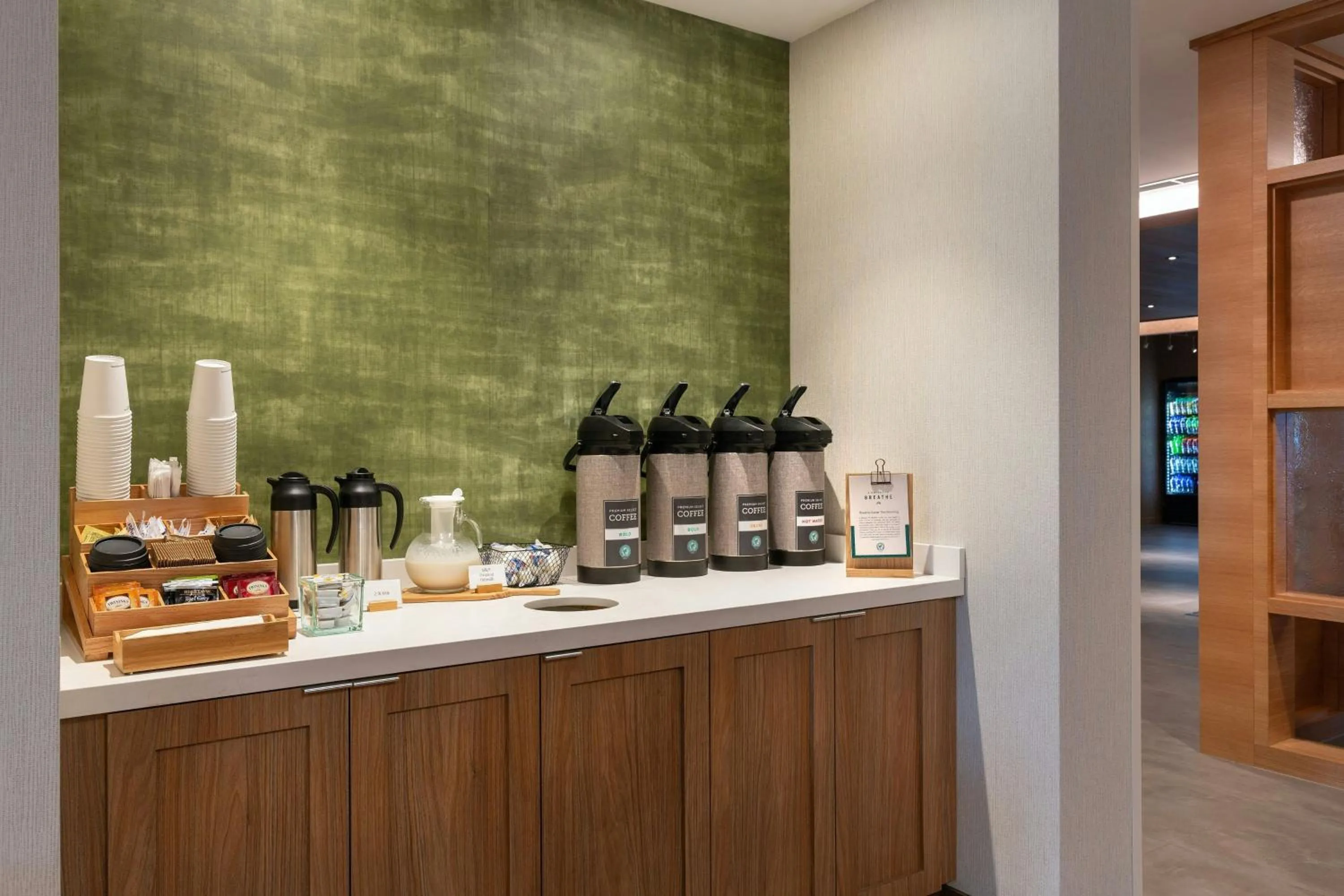 Lounge or bar in Fairfield by Marriott Inn & Suites Coastal Carolina Conway