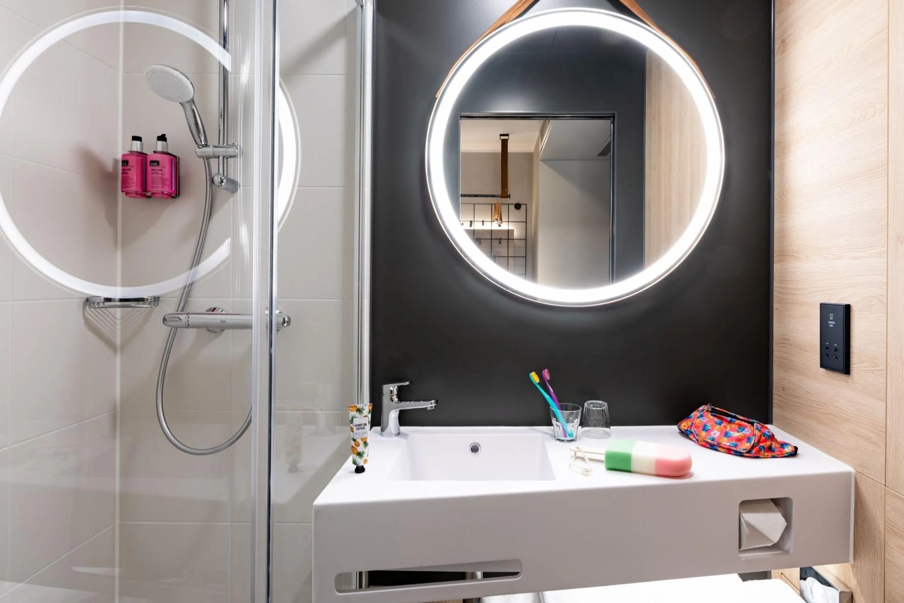 Bathroom in Moxy Plymouth