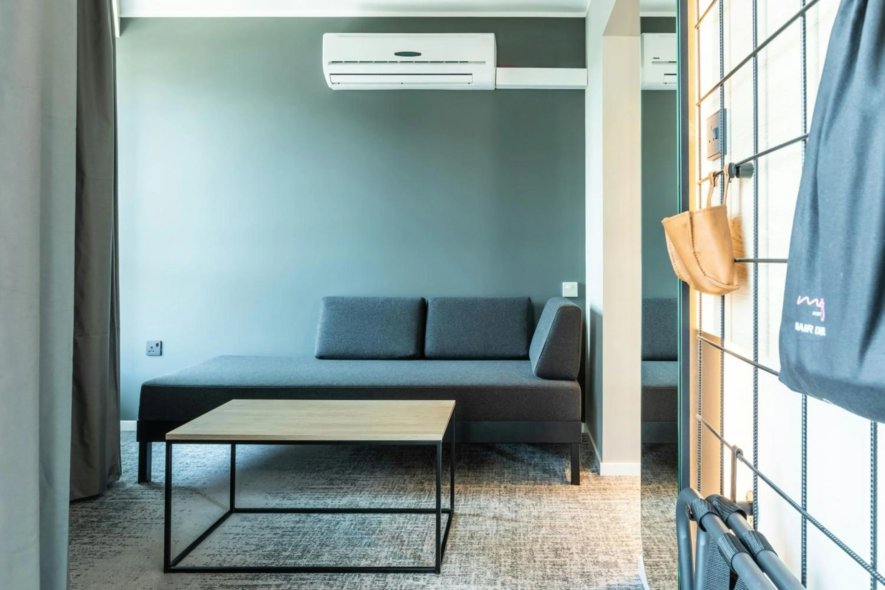 Bedroom in Moxy Plymouth