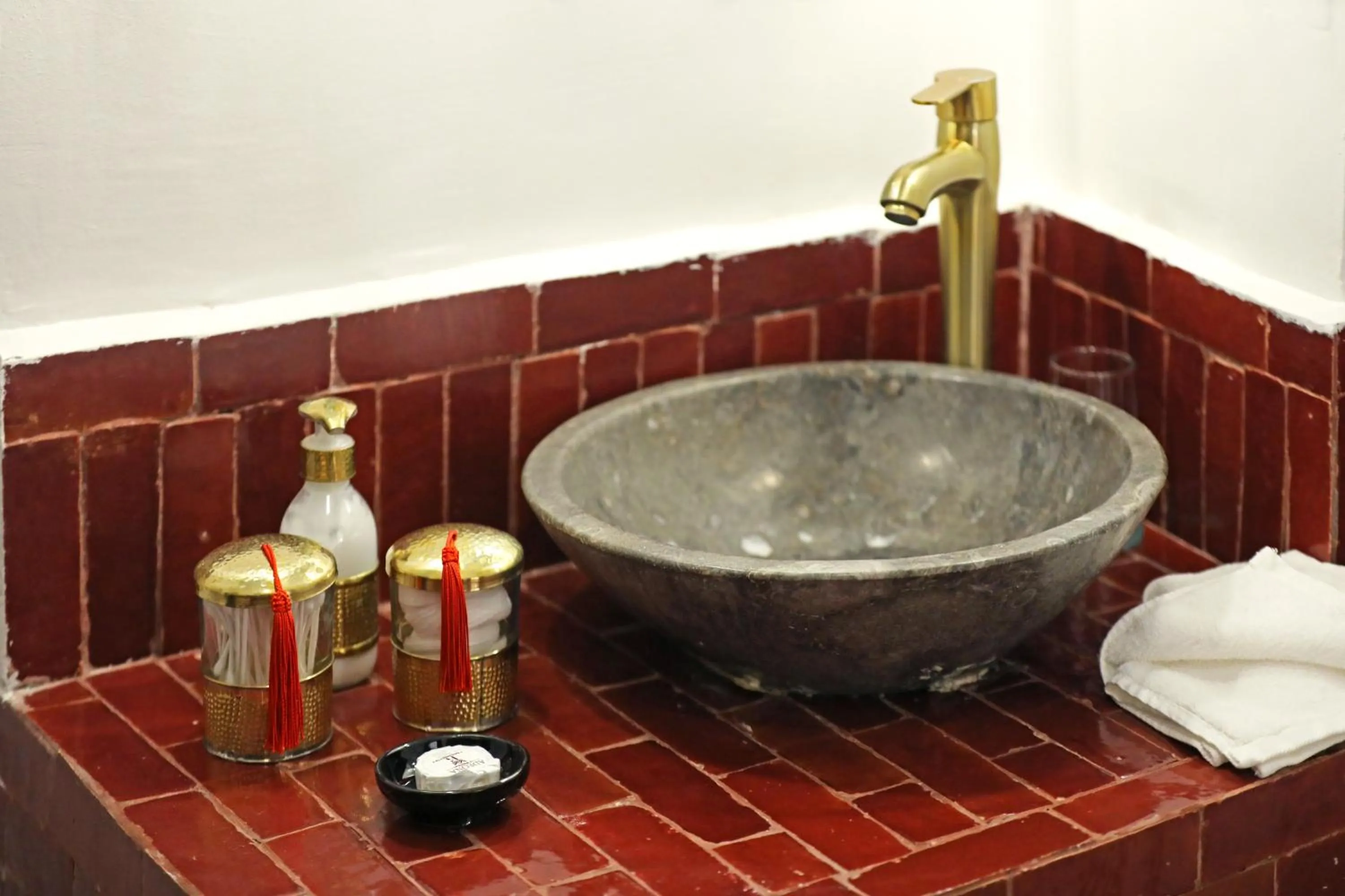 Bathroom in Riad Dar Beldia and Spa