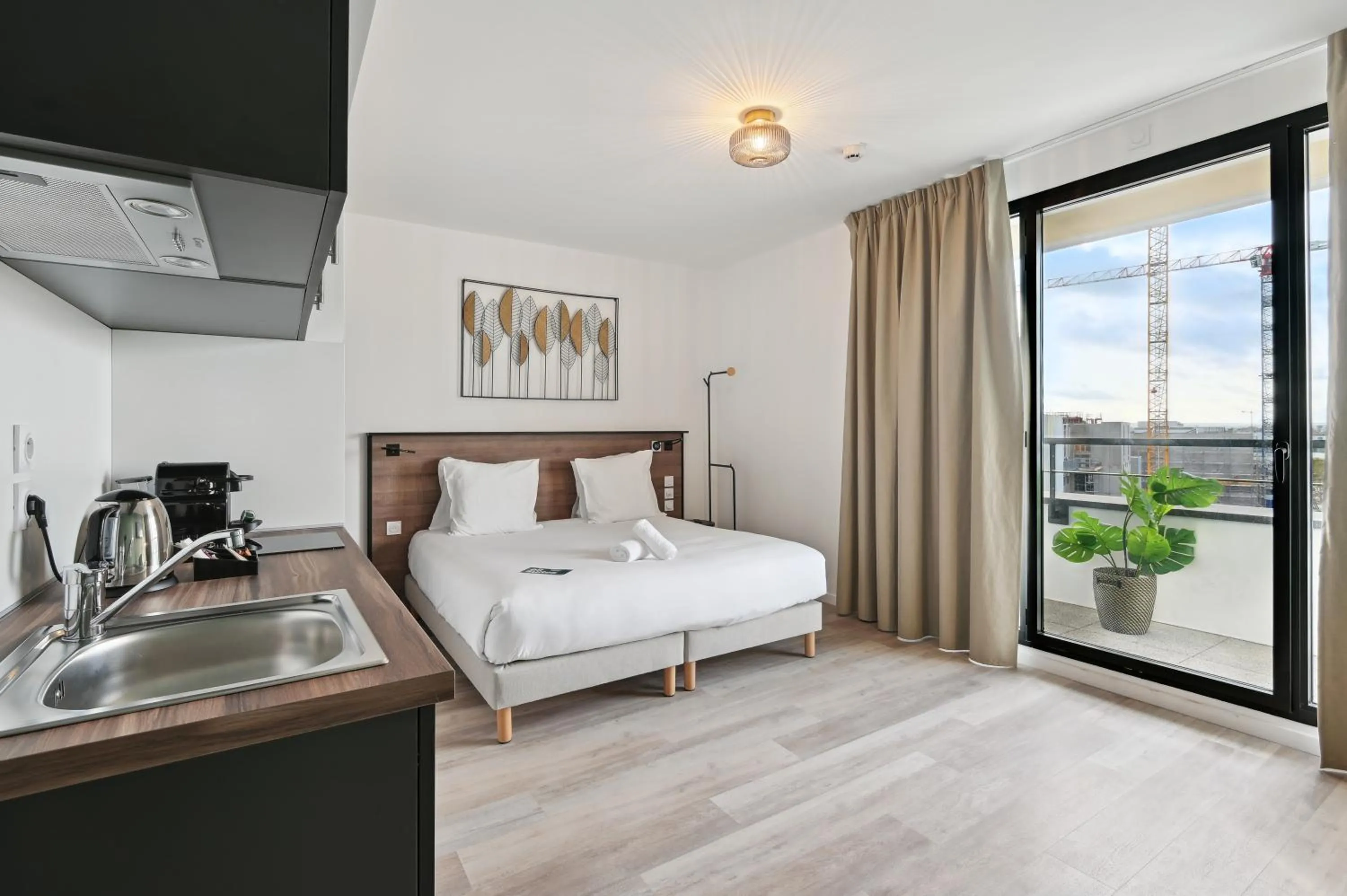 View (from property/room), Bed in All Suites Paris Ouest Colombes