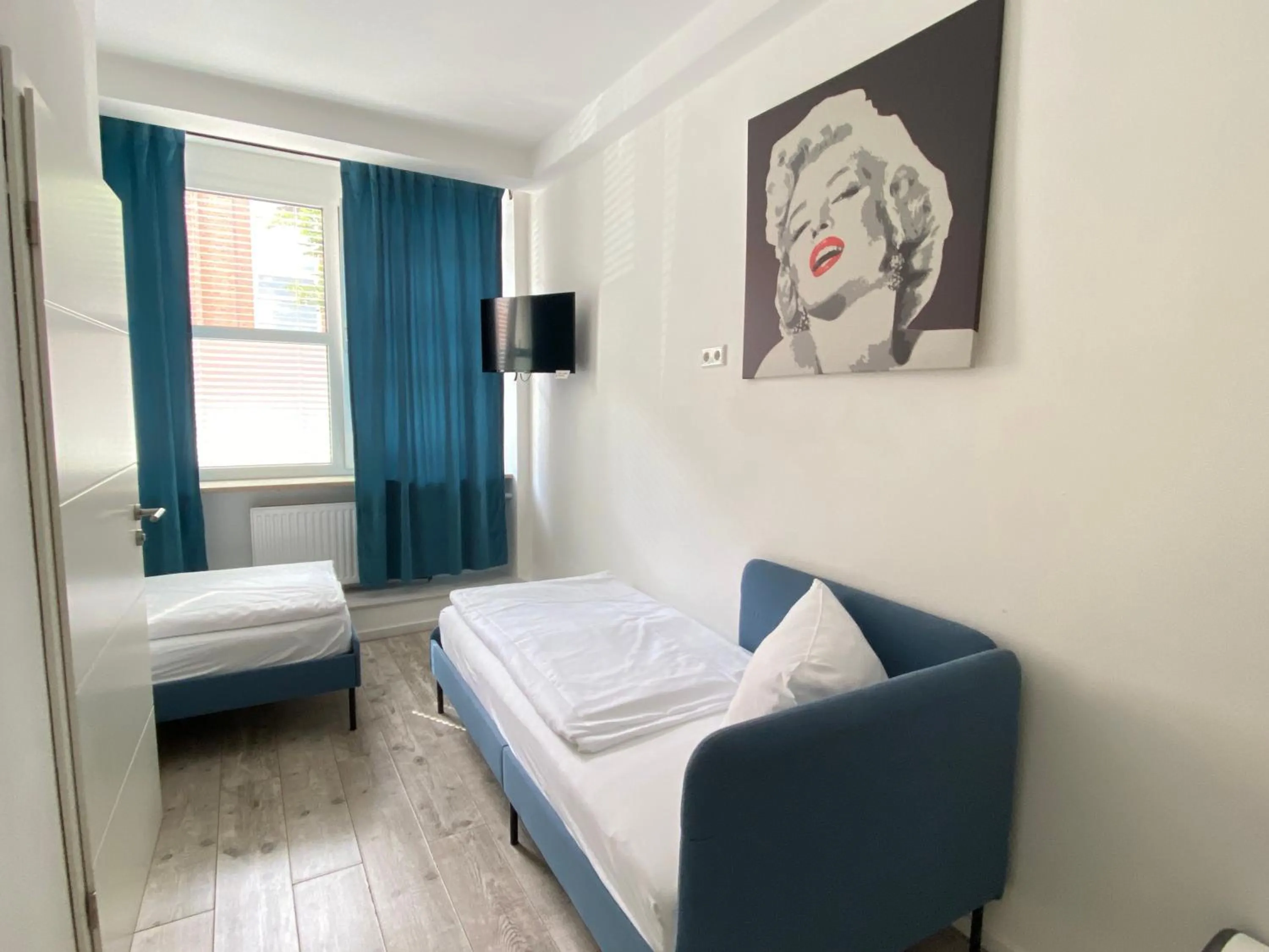 Bed in LUXOMES: Aparthotel Nürnberg Zentrum Süd