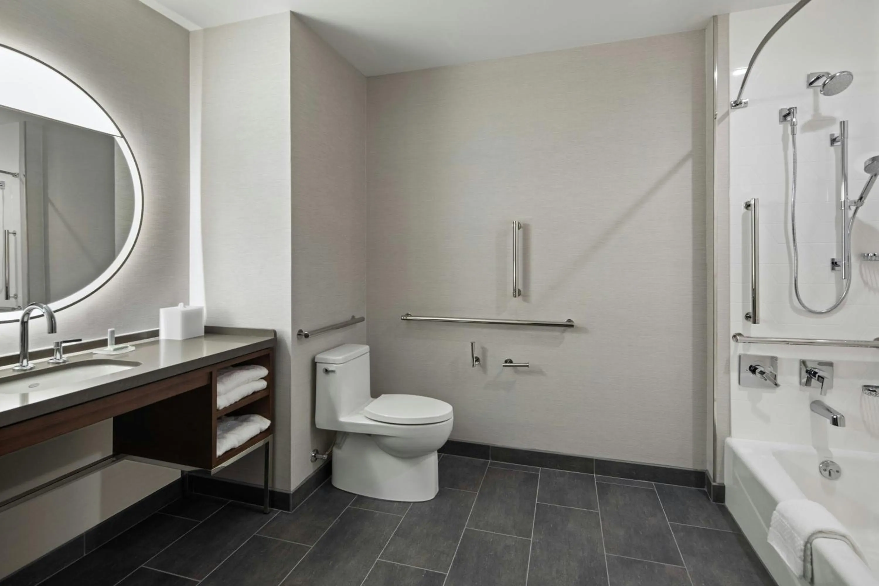 Bathroom in Courtyard by Marriott St Paul Downtown