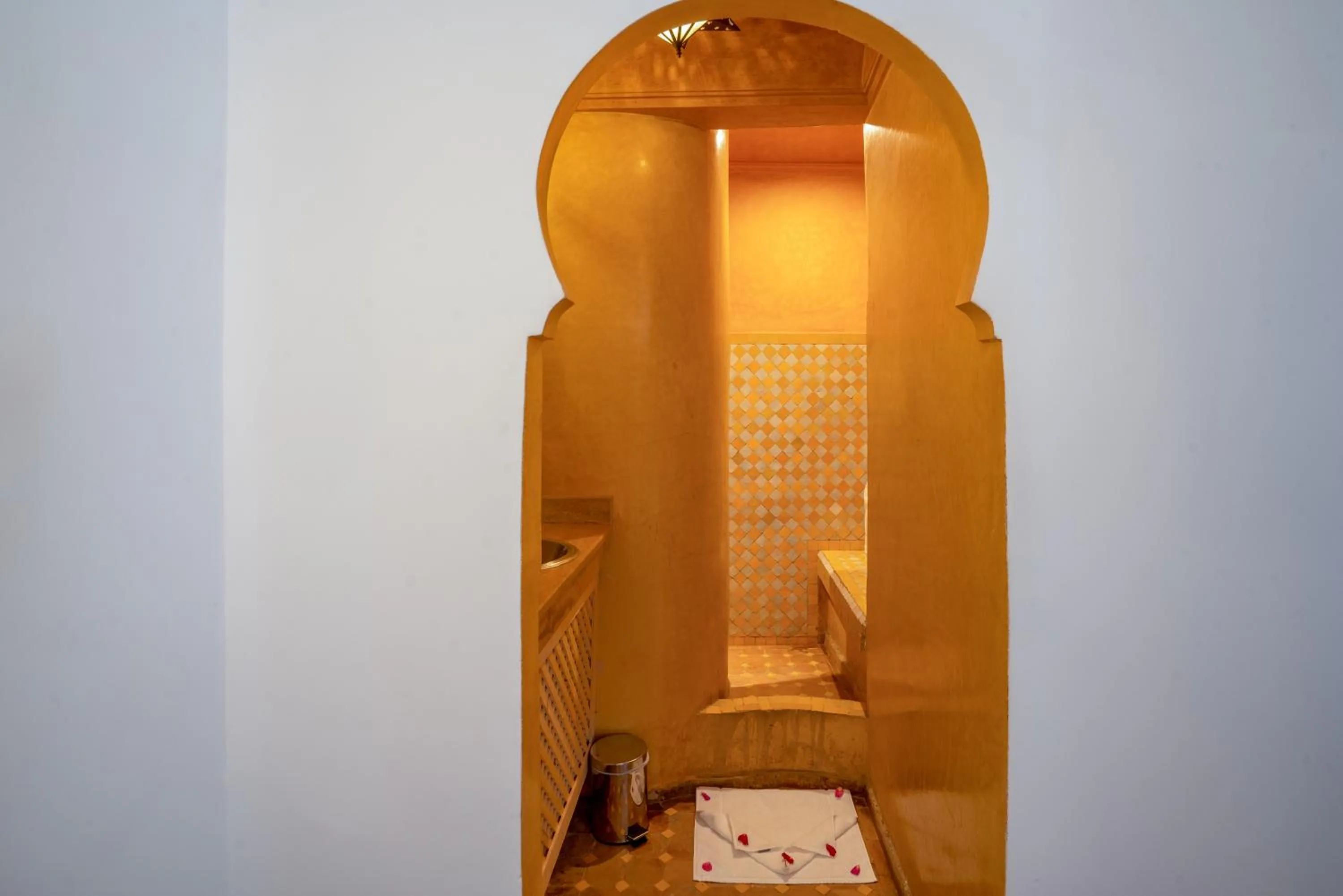 Shower in riad dar nejma & Spa