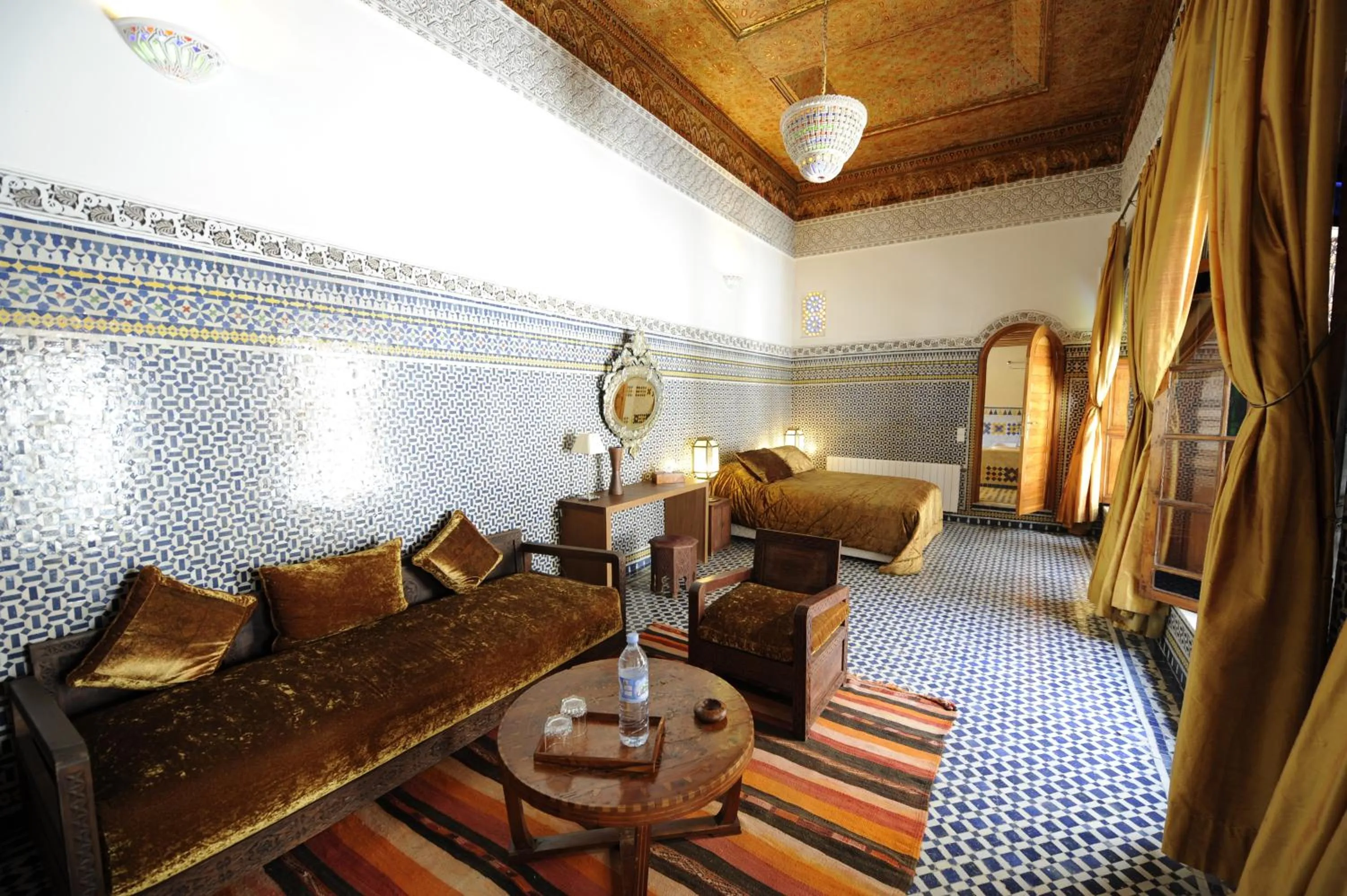 Photo of the whole room in Riad Au 20 Jasmins
