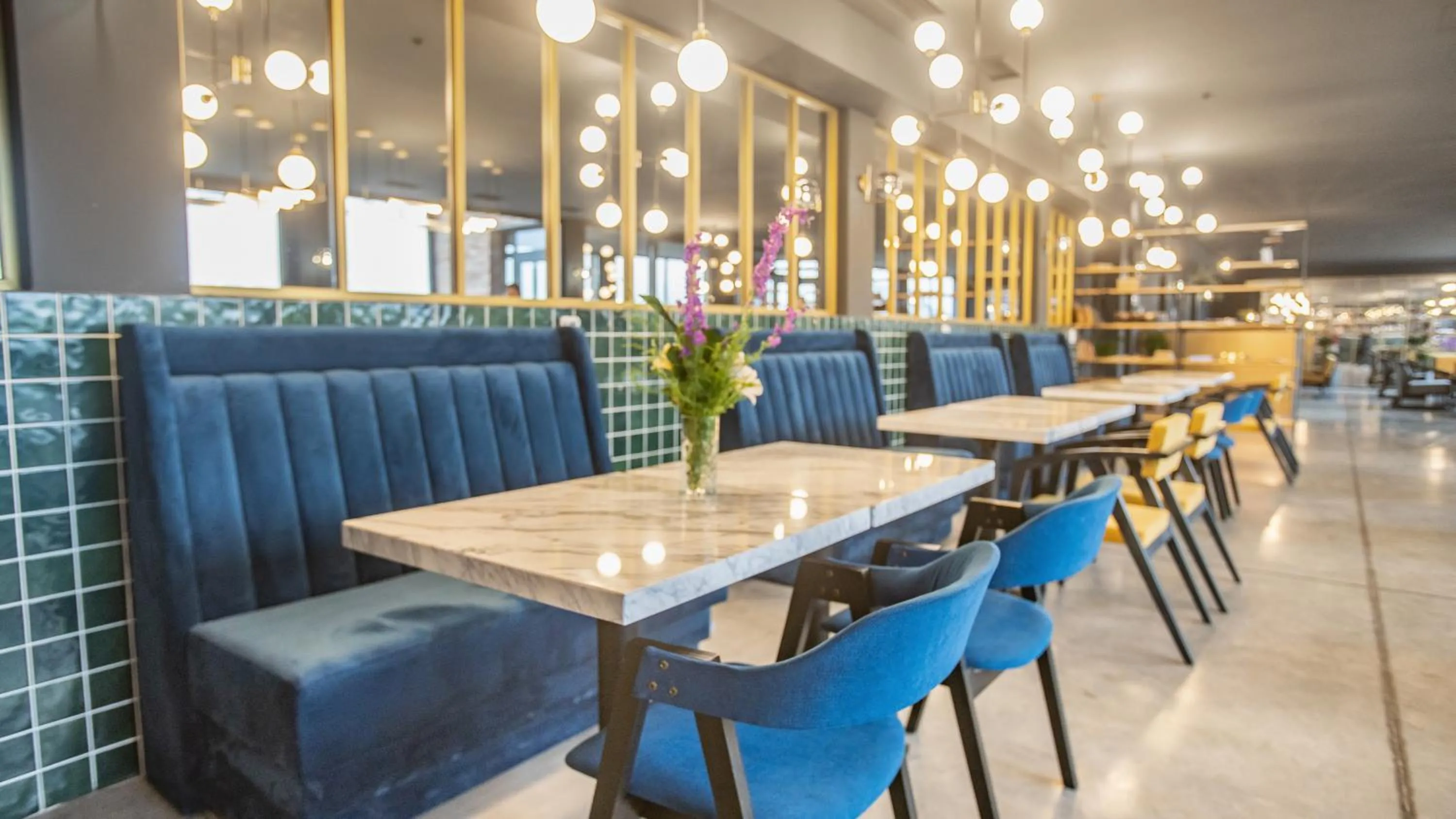 Restaurant/places to eat in Hotel Memoir Kazbegi by DNT Group