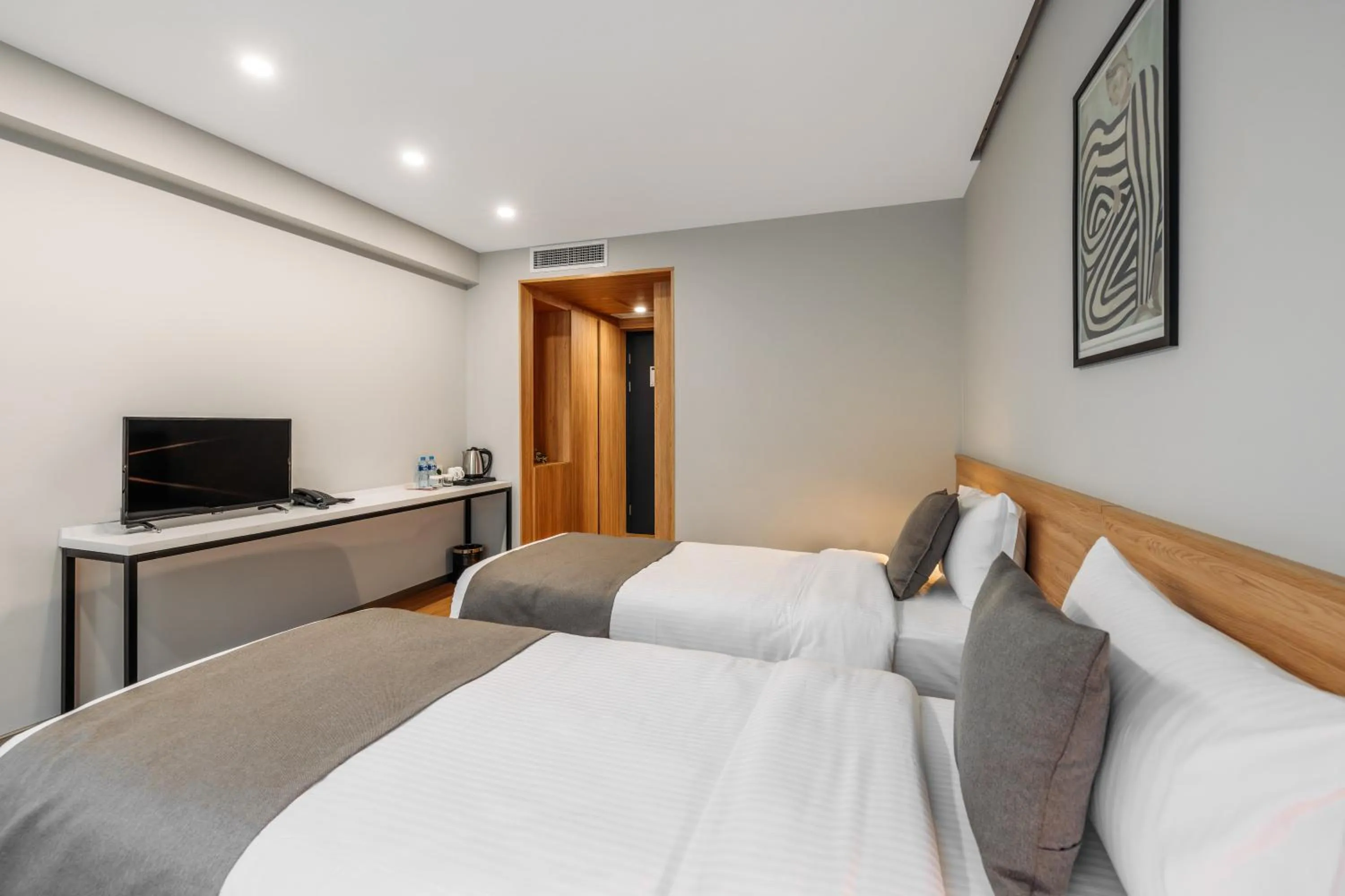 Bed in Hotel Memoir Kazbegi by DNT Group